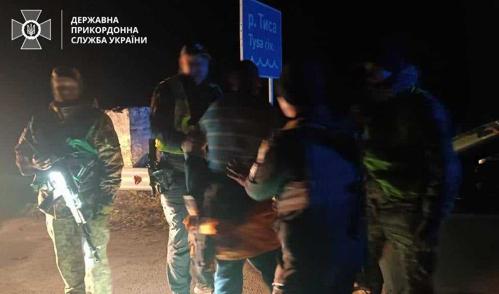 Прикордонники викликали наряд поліції