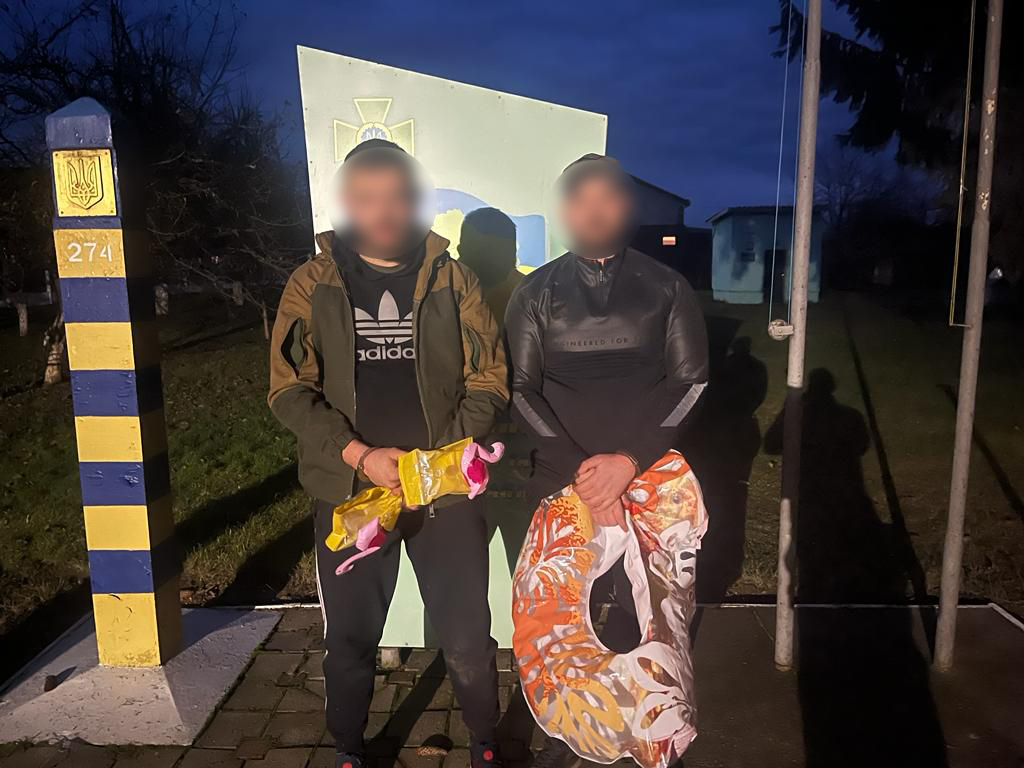 Закарпатець взявся перевести через кордон і знайого, але їх обох затримали 