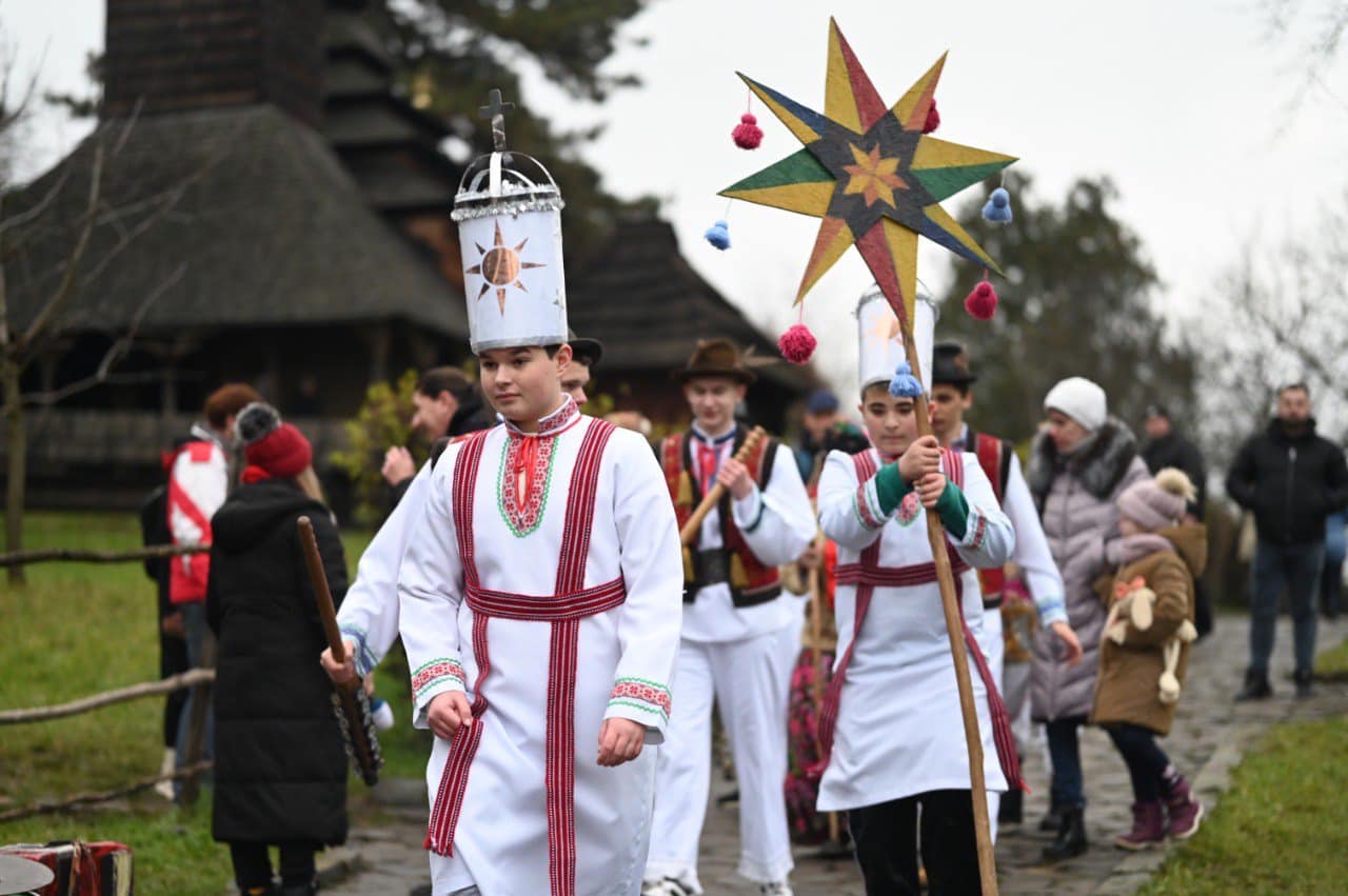 Учасники дійства 
