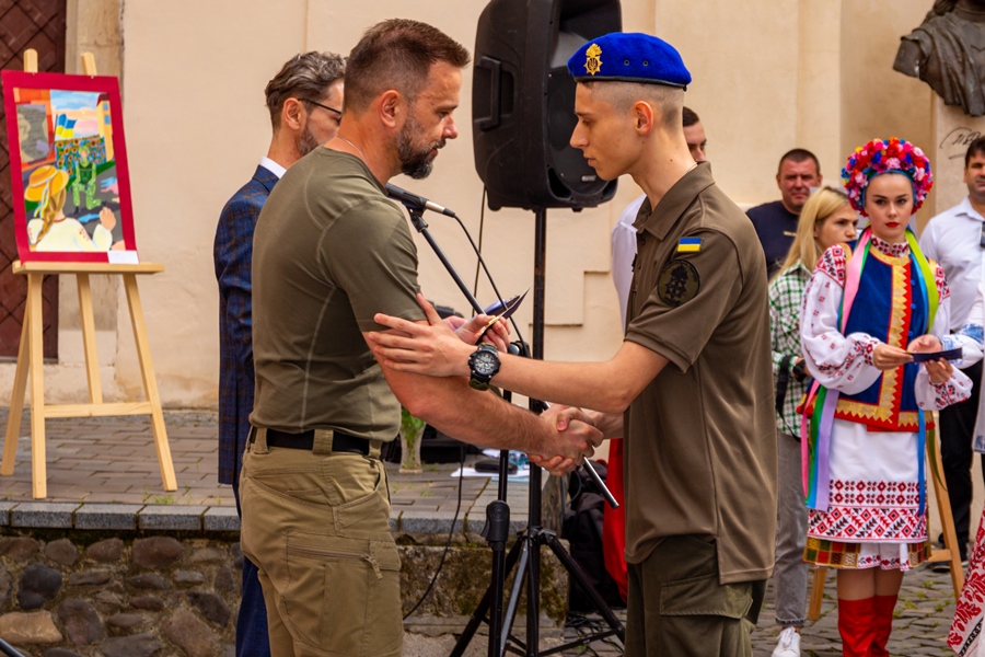 вручення відзнак