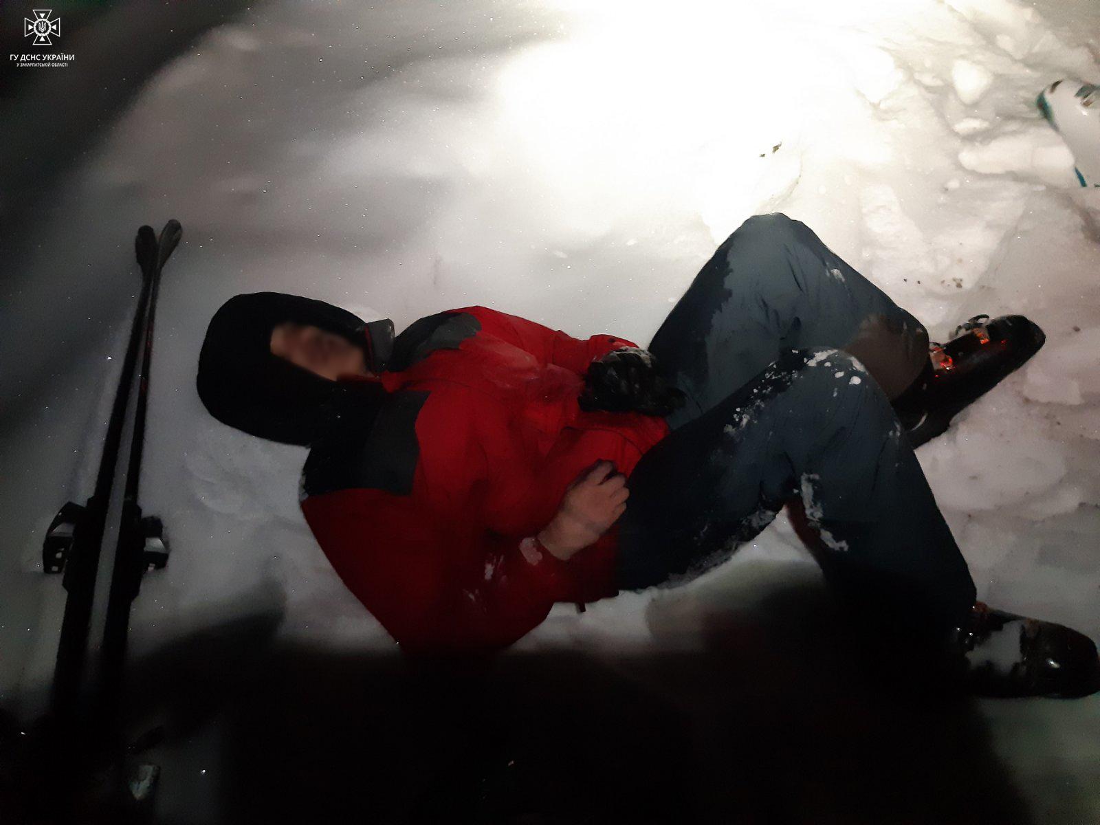 Турист добряче змерз та втомився в горах 