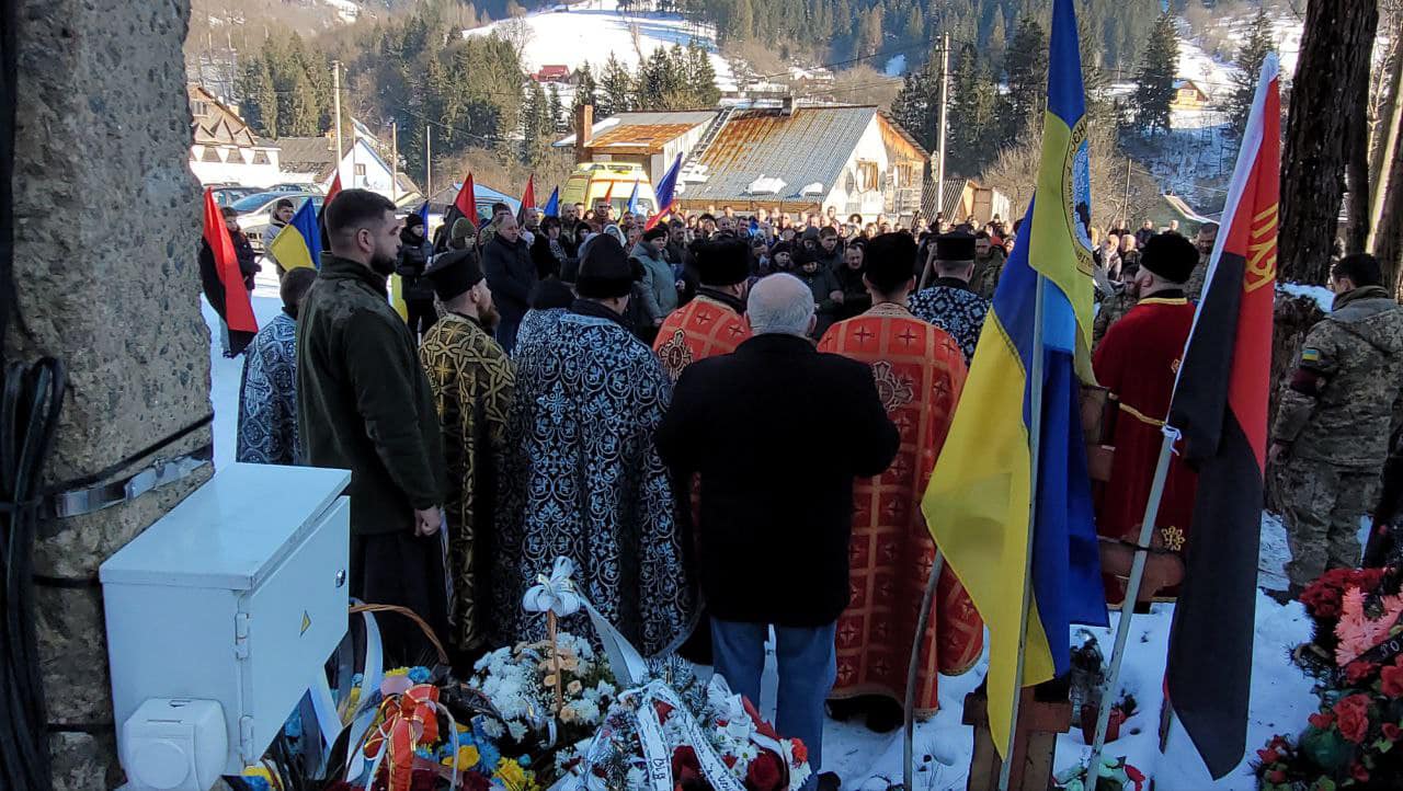 Прощання з полеглим на війні військовим 