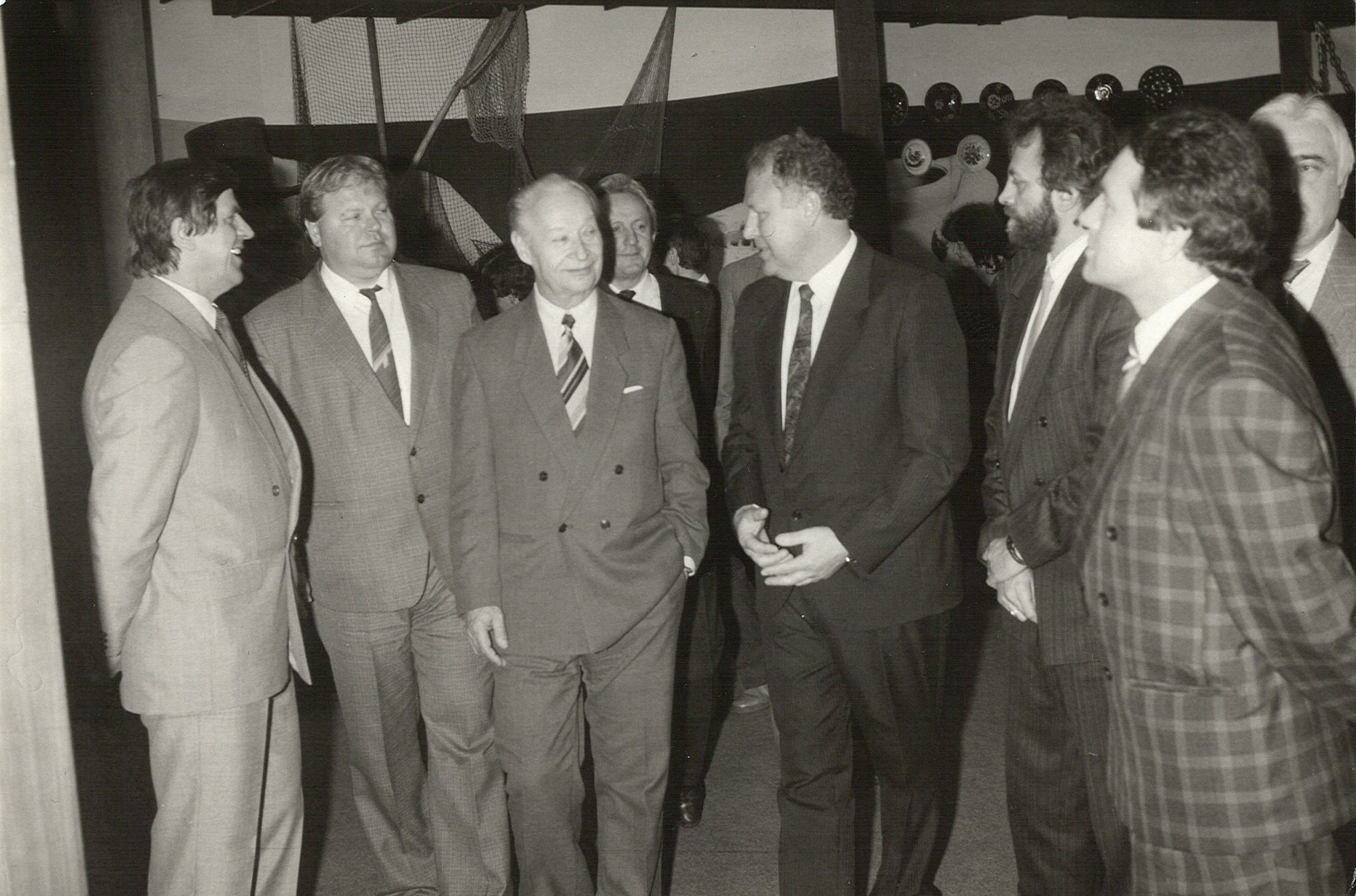 Мирослав Сополига мав честь привітати в МУК у Свиднику Олександра Дубчека. 1992 р.