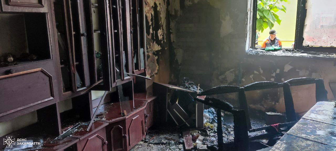 На щастя, всі залишилися живими та неушкодженими 