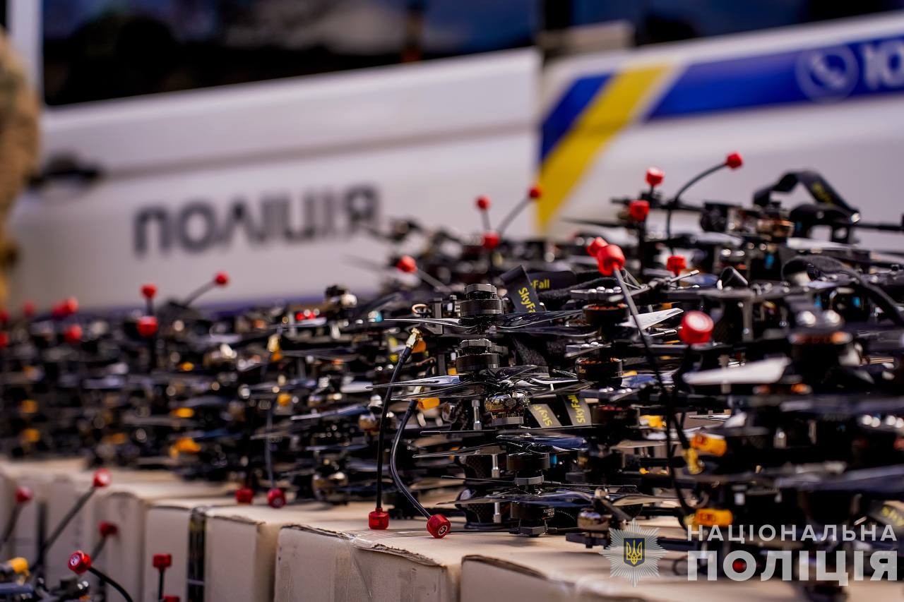 За допомогою цих дронів поліцейські нищитимуть окупантів 