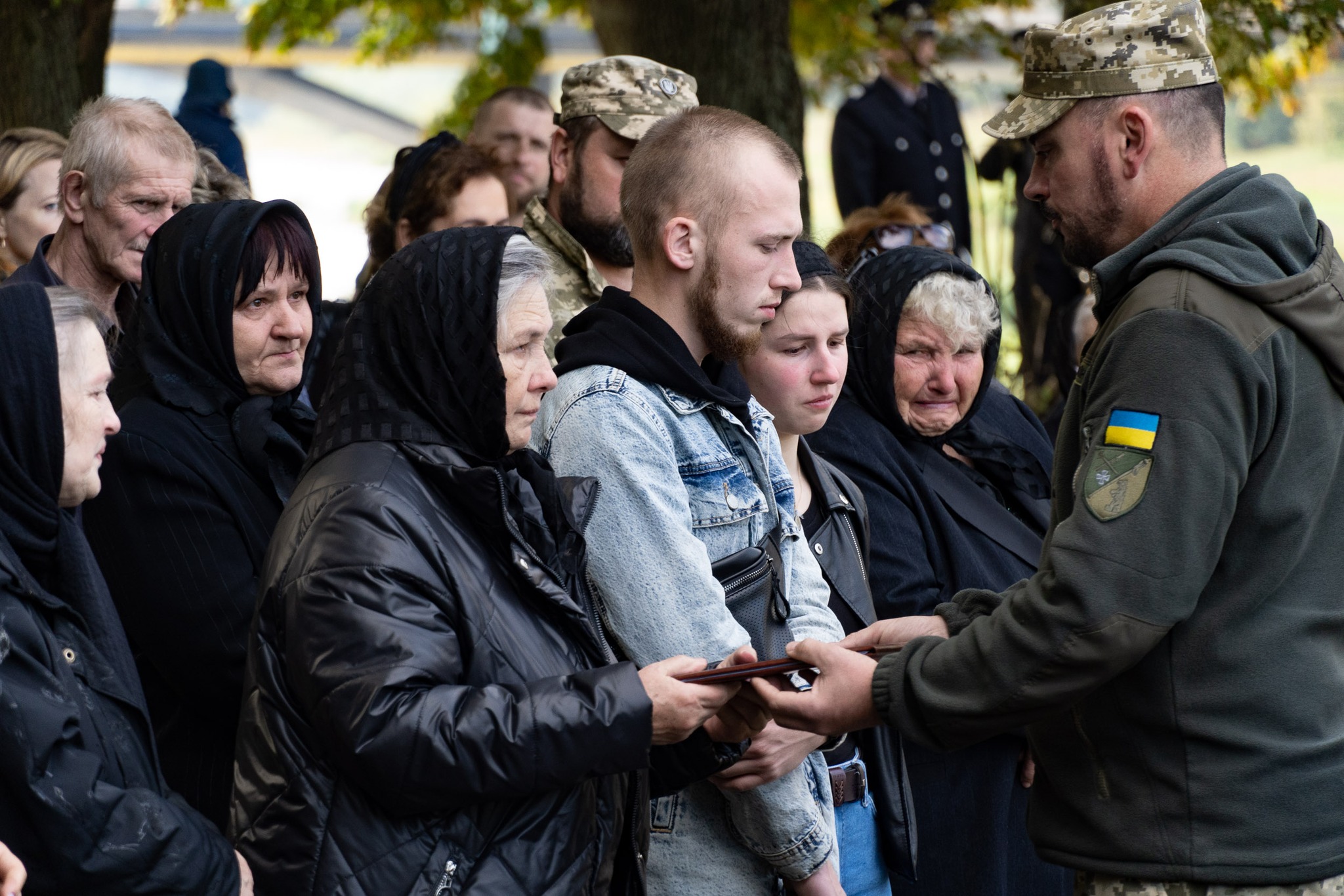 Прийшли й військові