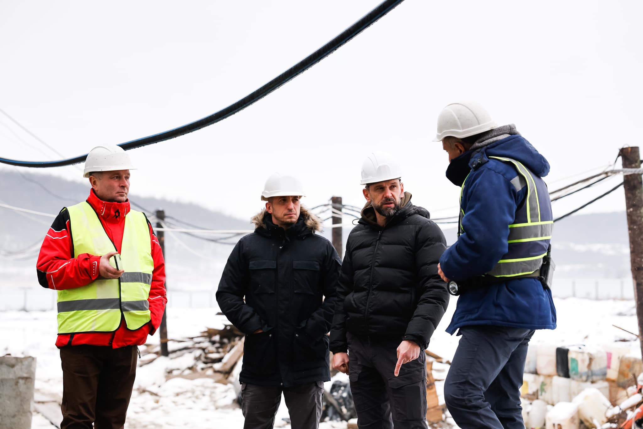 Голова Закарпатської ОВА Віктор Микита та його заступник Ігор Шинкарюк на Тереблянському соляному родовищі 