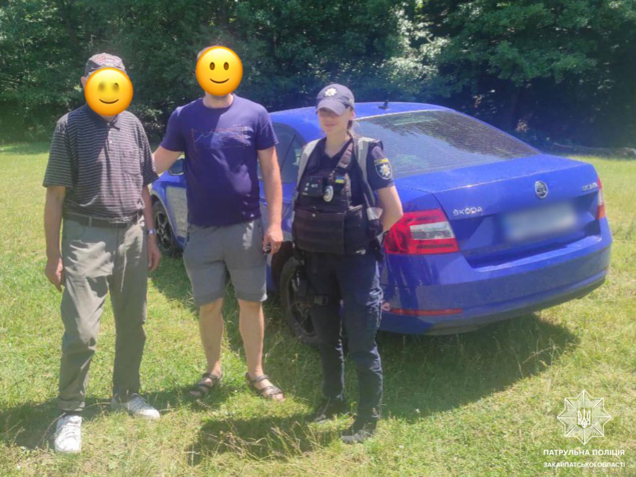 Світлина дідуся з патрульними