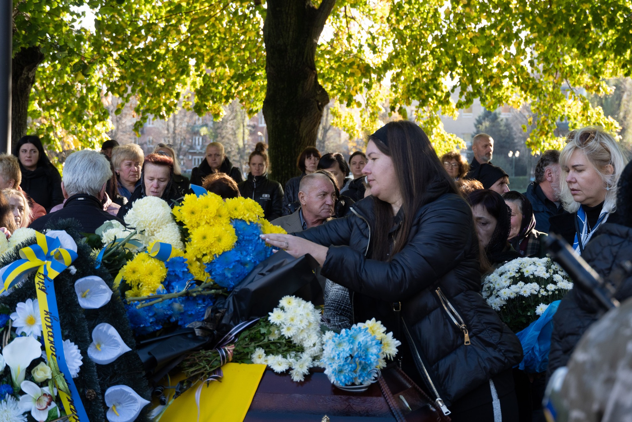 За час війни одне з наулюбленіших місць містян - набережна бачить чимало горя 