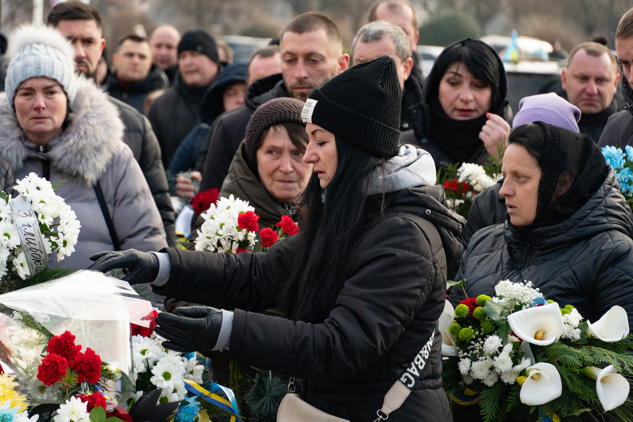 Море квітів для полеглого військового