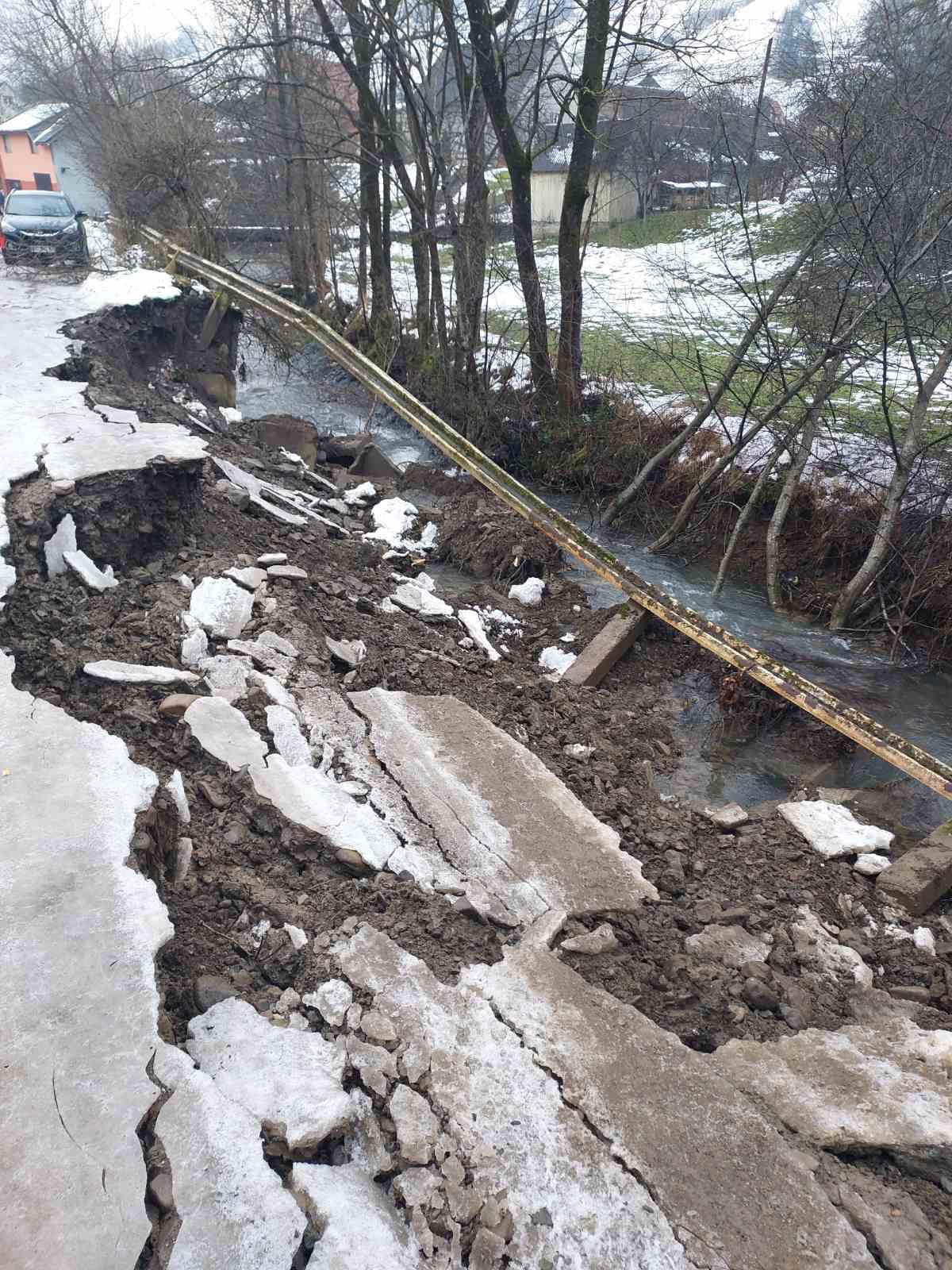 тут давно не проводили якісний ремонт 