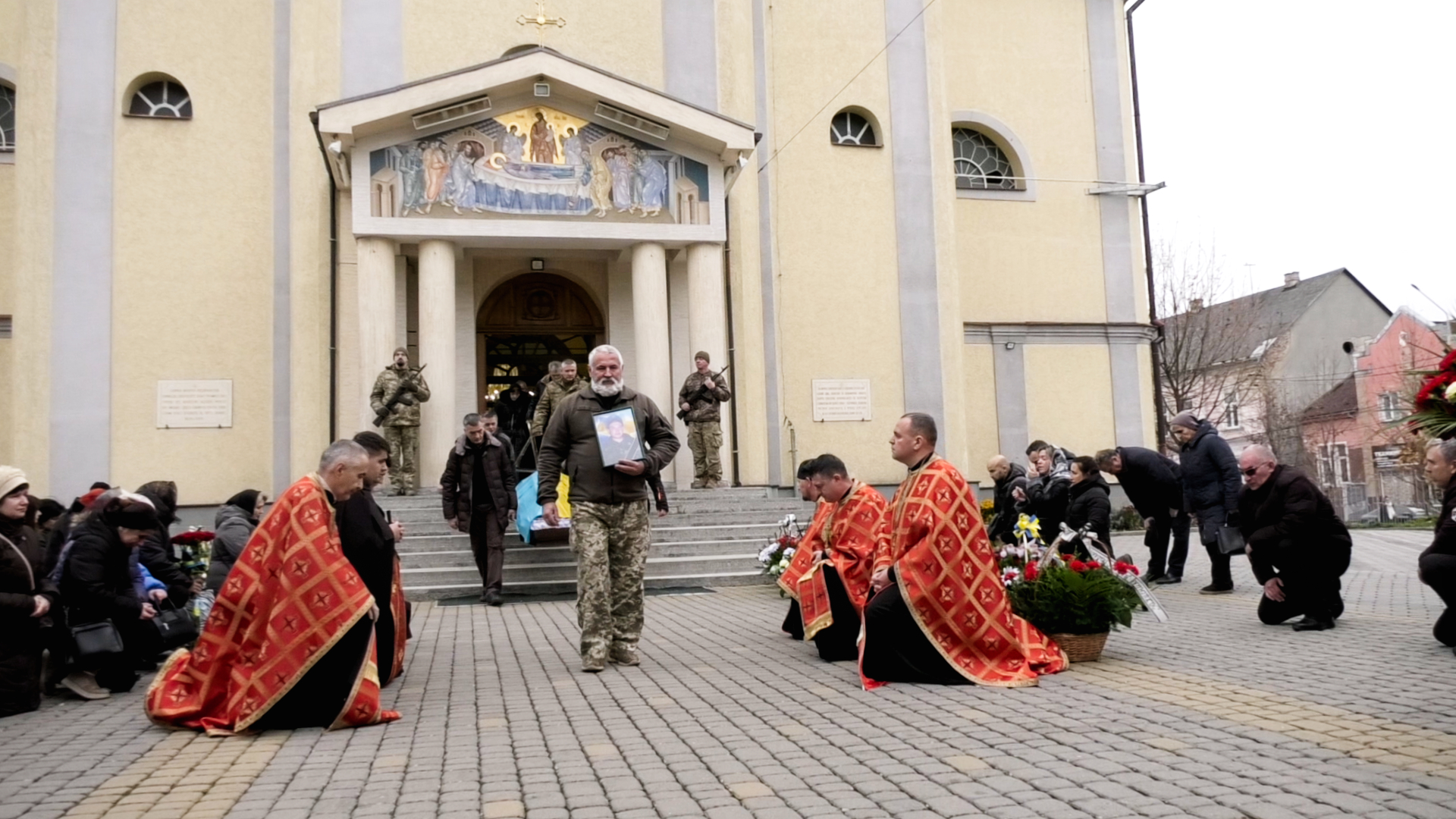 Прощання із воїном Петром Павлюком