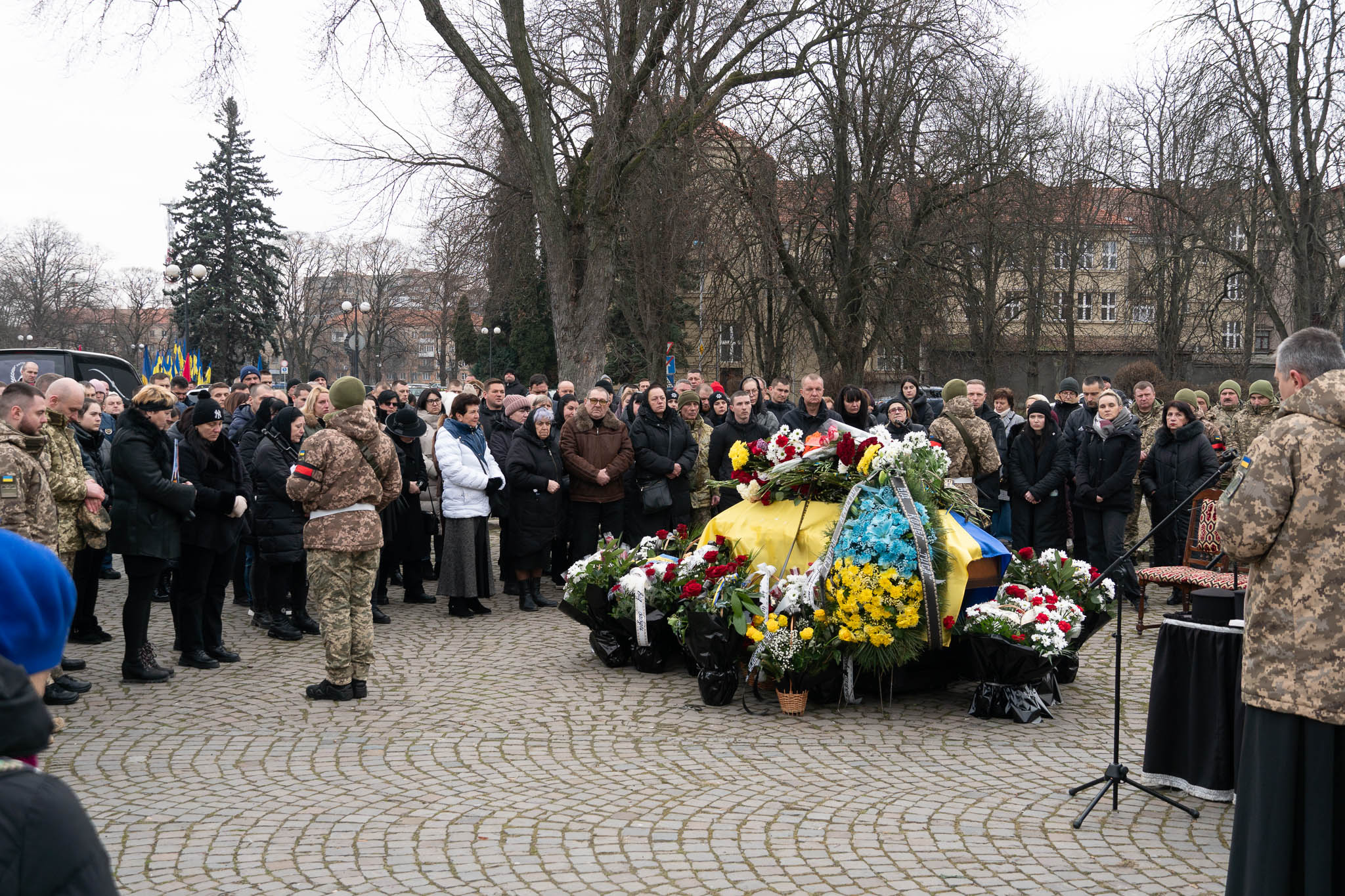 Прощання із воїном Дмитром Цацурою