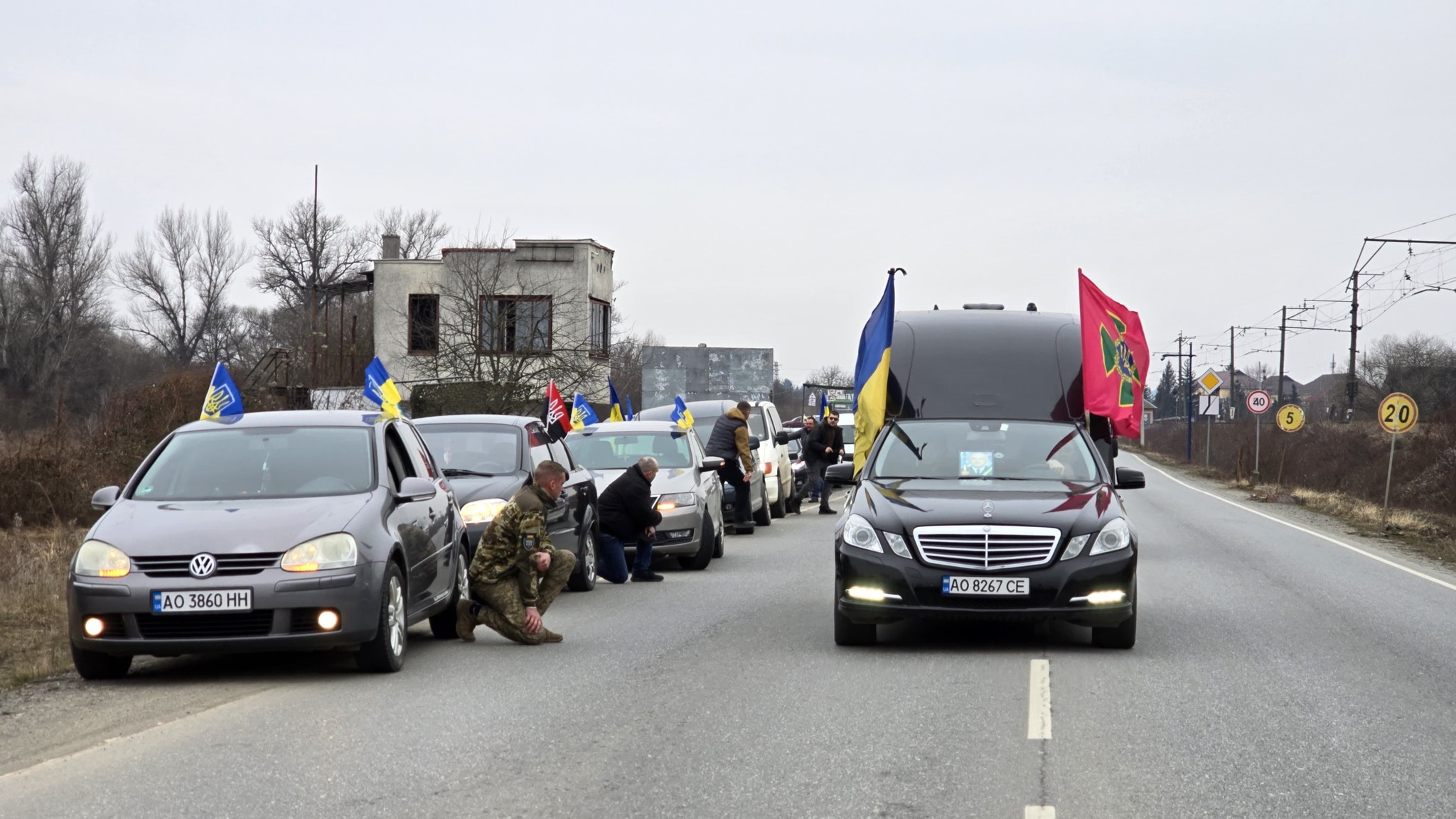 Прощання із воїном Іваном Мешком