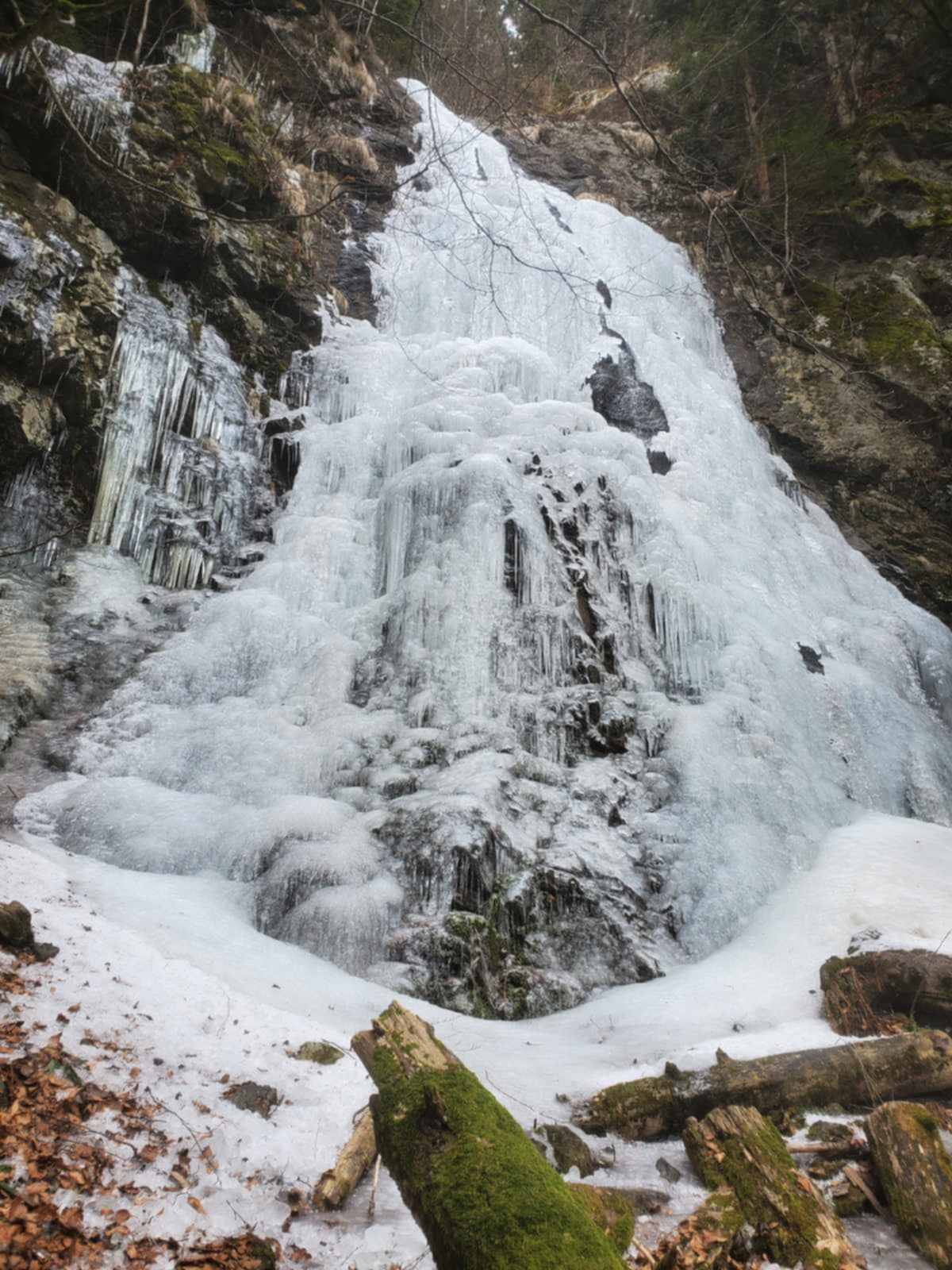 Водоспад Лихий