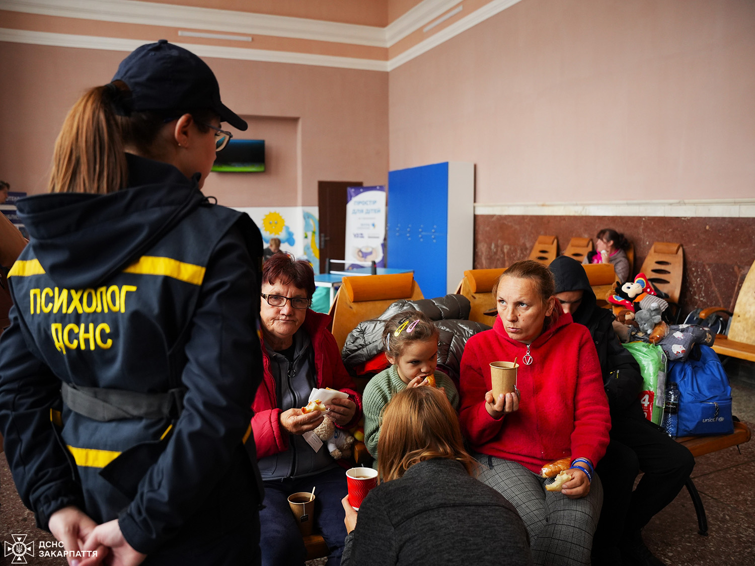 Евакуйовані мешканці Донеччини у Мукачеві