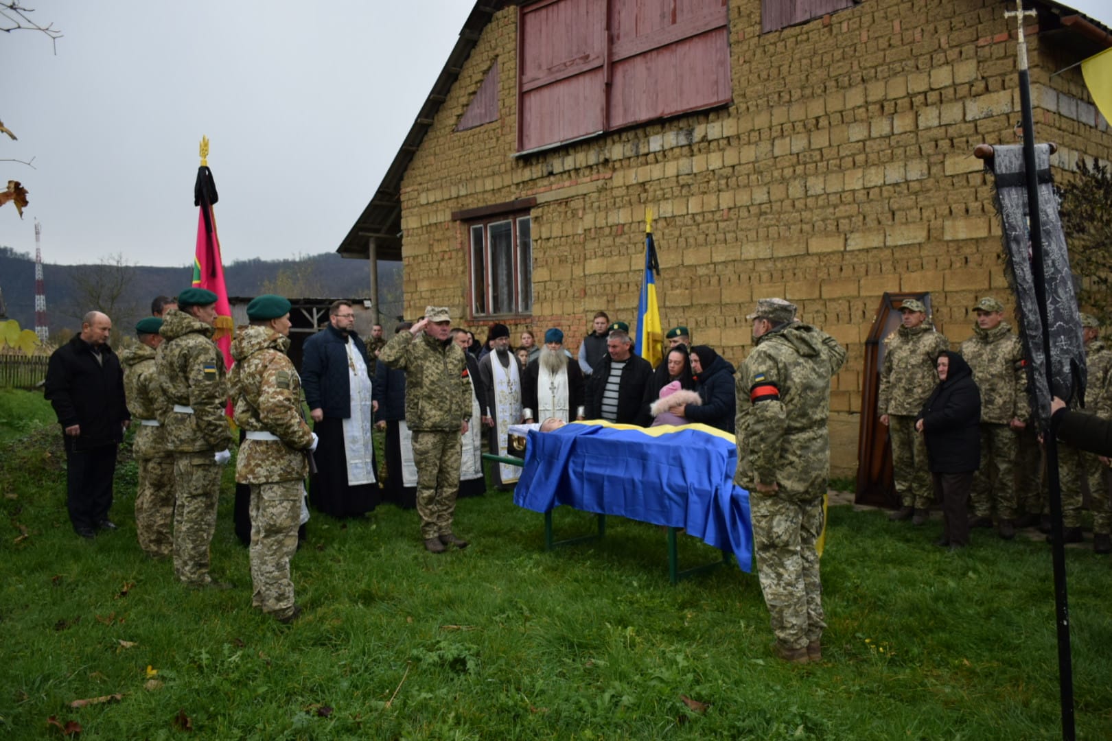 З Героєм прощаються назавжди 
