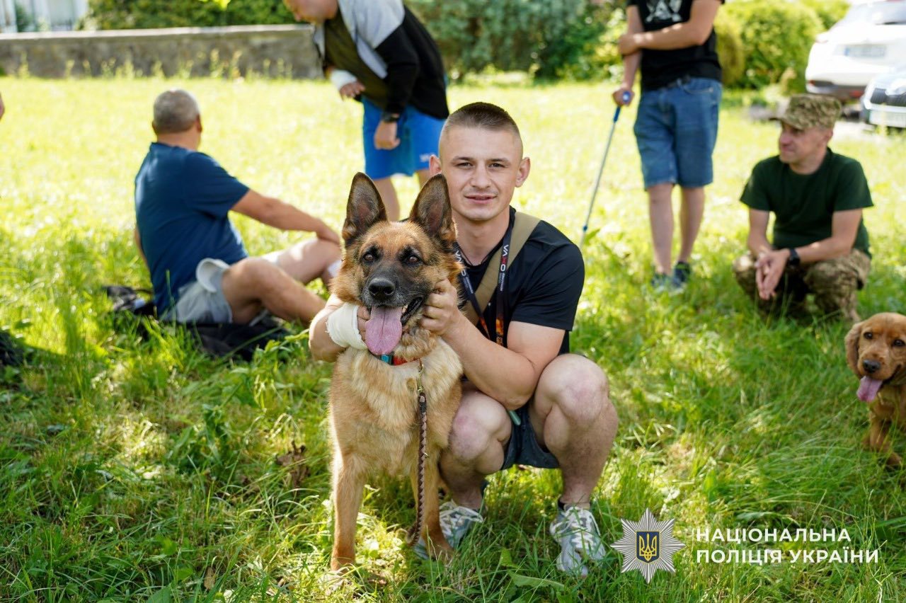 Відновлювальна терапія для воїнів з песиками