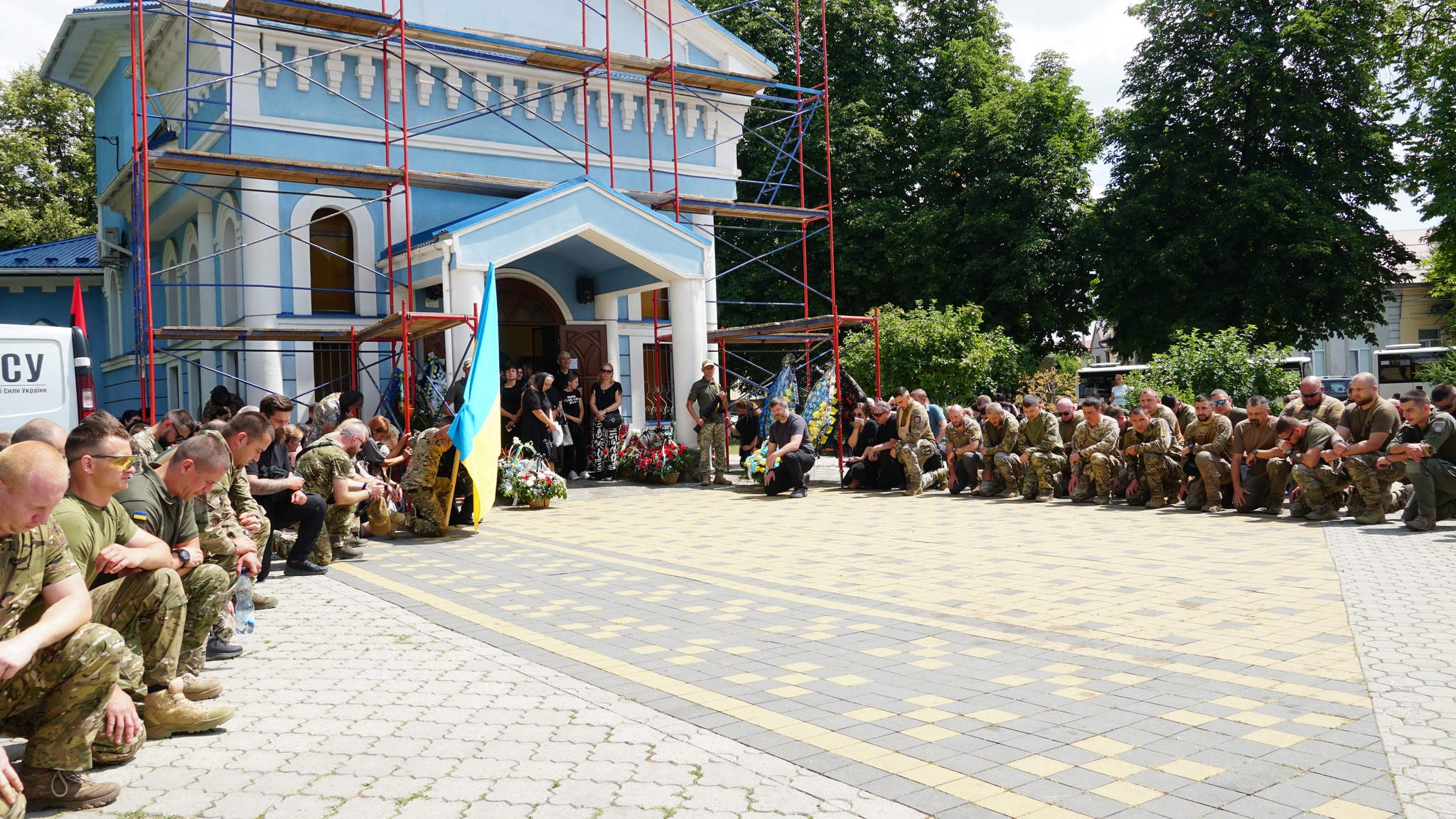Прощання із воїном Іваном Ключніком у Мукачеві
