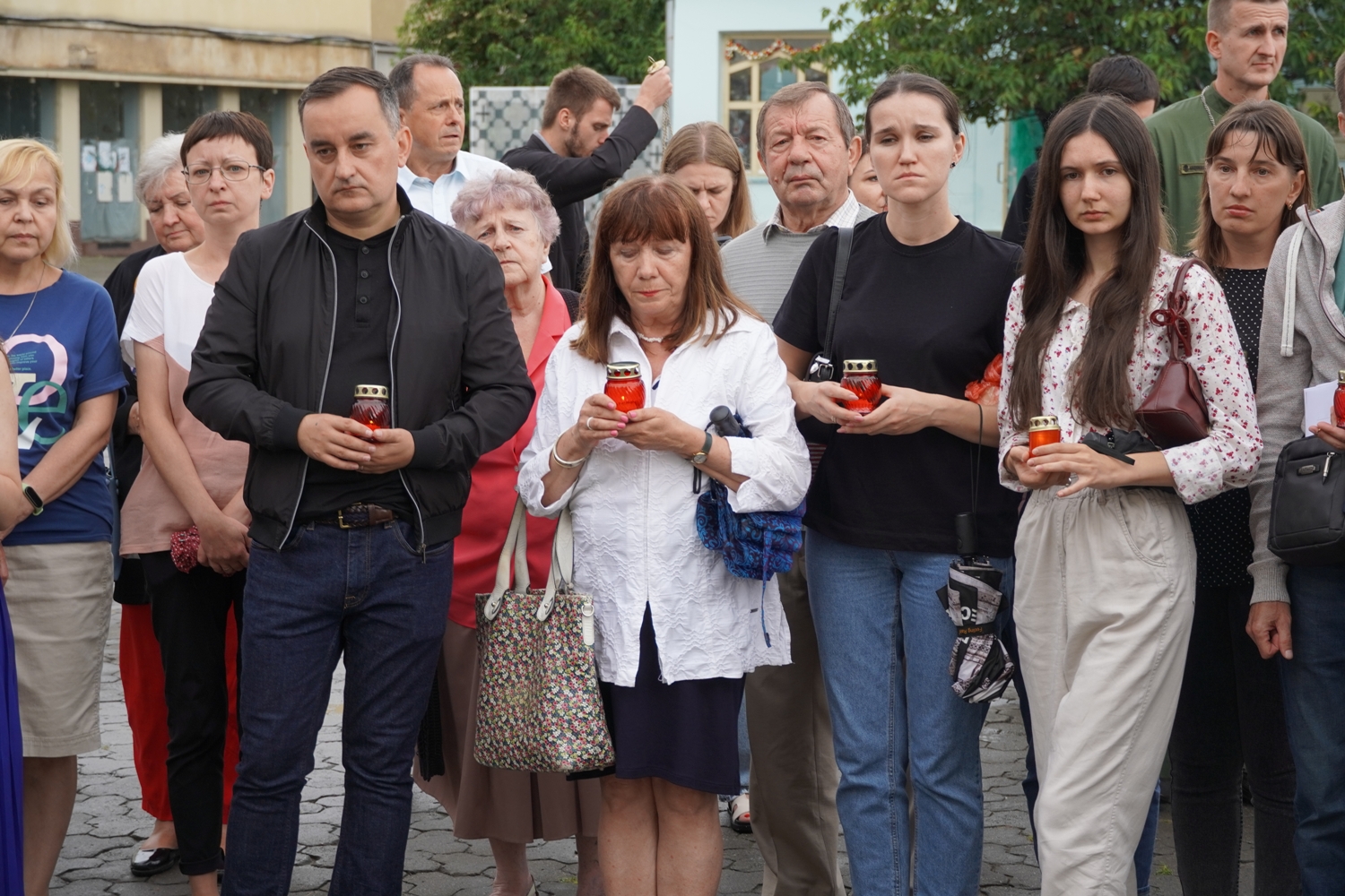 Вшанування пам'яті загиблих військових і цивільних у російському полоні в Ужгороді