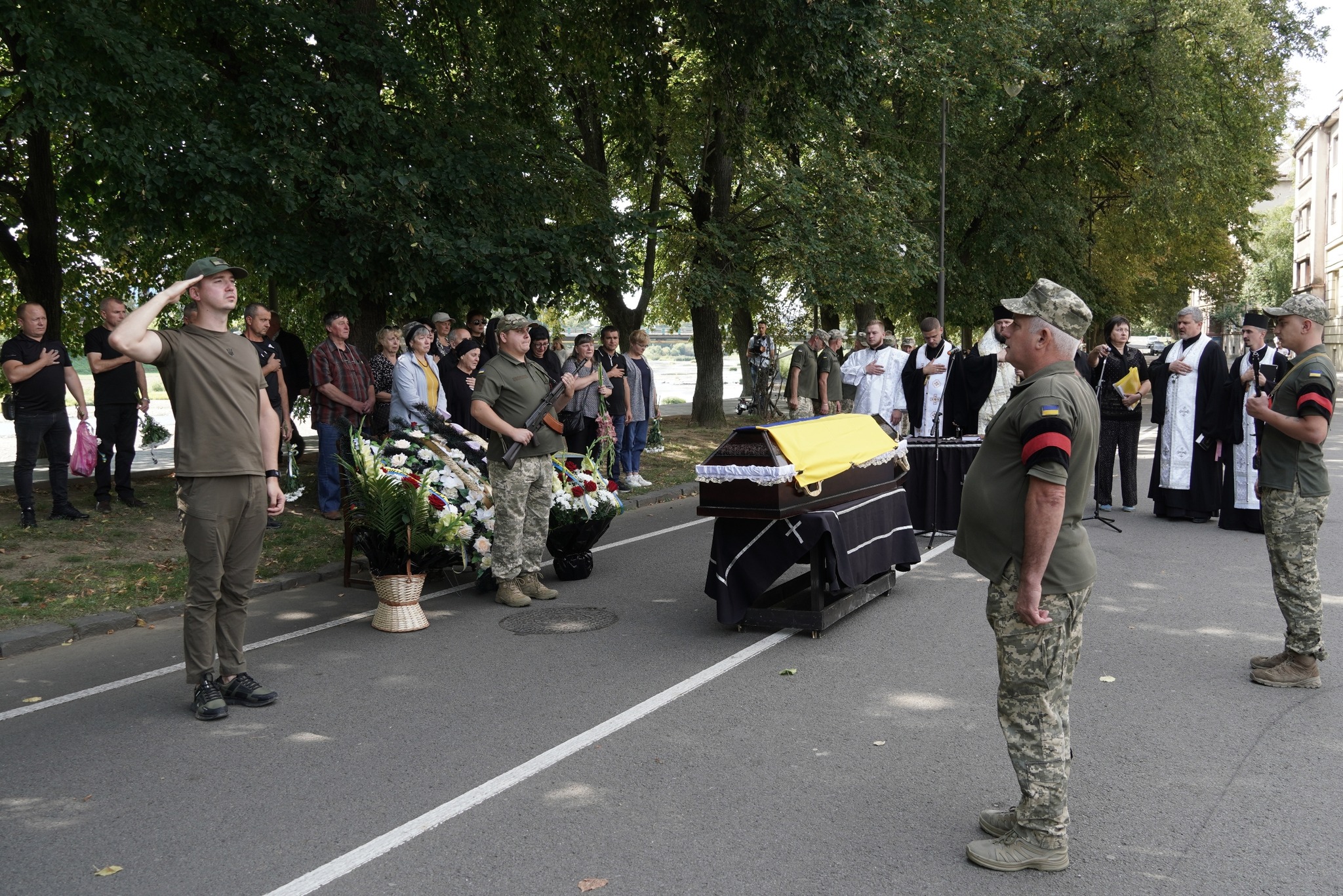 Прощання з воїном Сергієм Постельняком