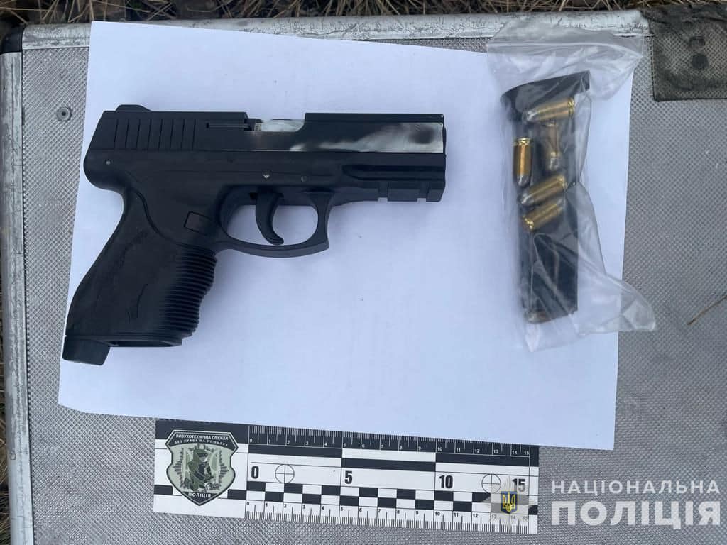 Зловмисник надавав дистанційно координати своїм клієнтам 