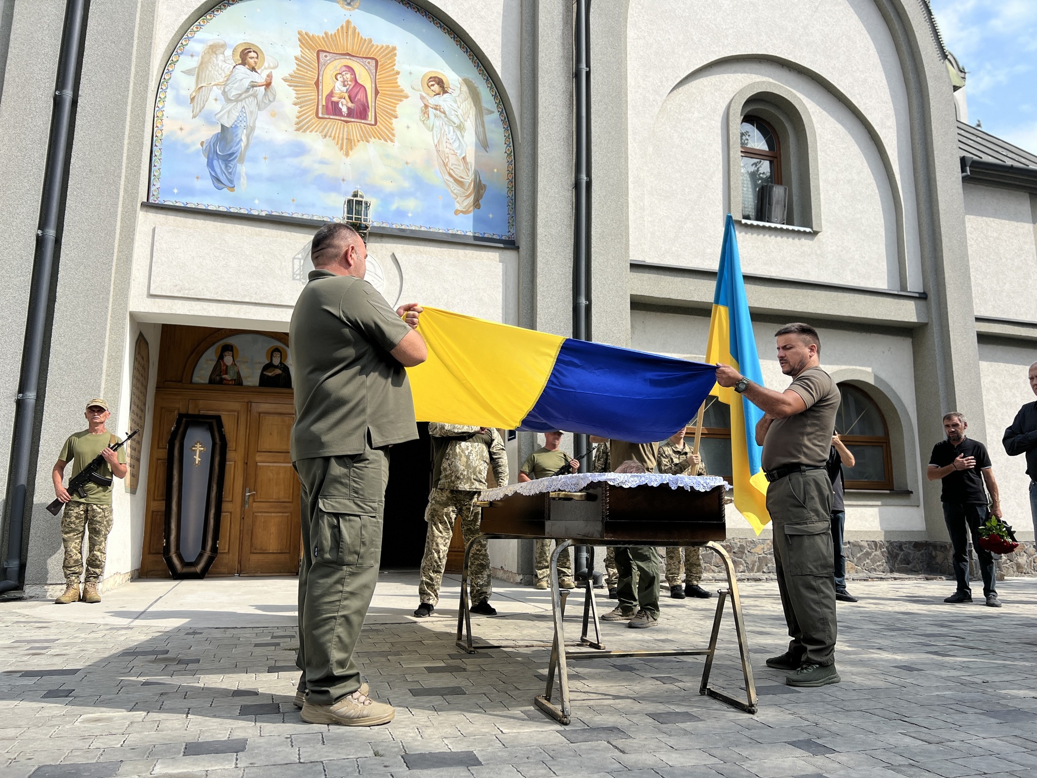 Прощання з Михайлом Лялюшком