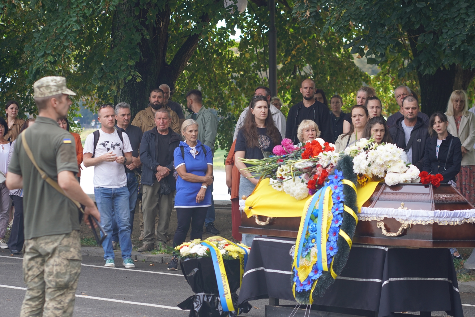 Прощання з воїном Артемом Коваленком