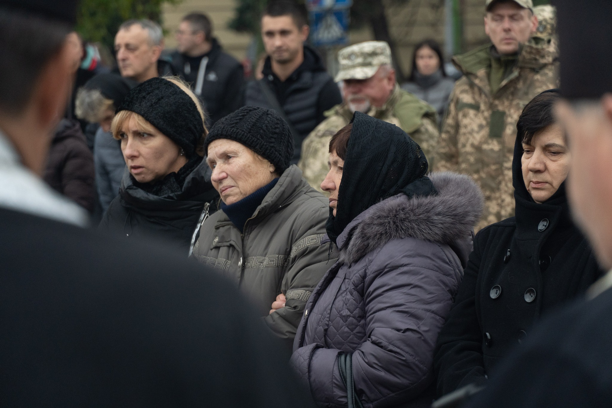 Попрощатися прийшли рідні і просто знайомі