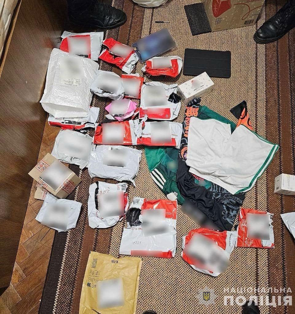 Викрадені речі передадуть законним власникам 
