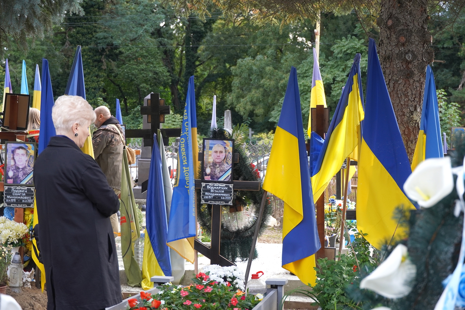 Вшанування памʼяті полеглих воїнів у День захисників