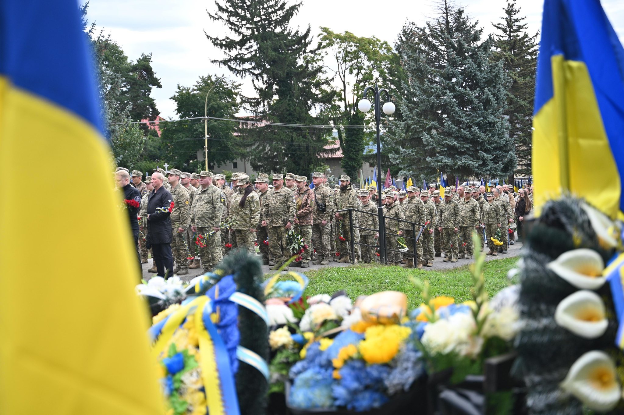 Вшанування памʼяті полеглих воїнів у День захисників