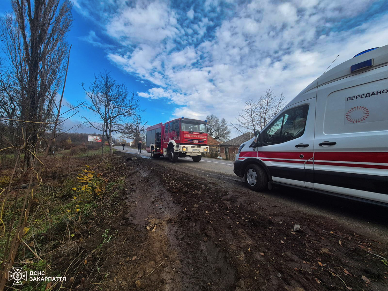 Перекинувся бетонозмішувач у селі Гать