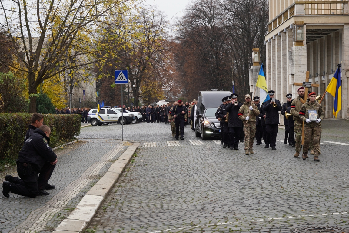 Прощання з полеглим поліцейським Юрієм Василиженком