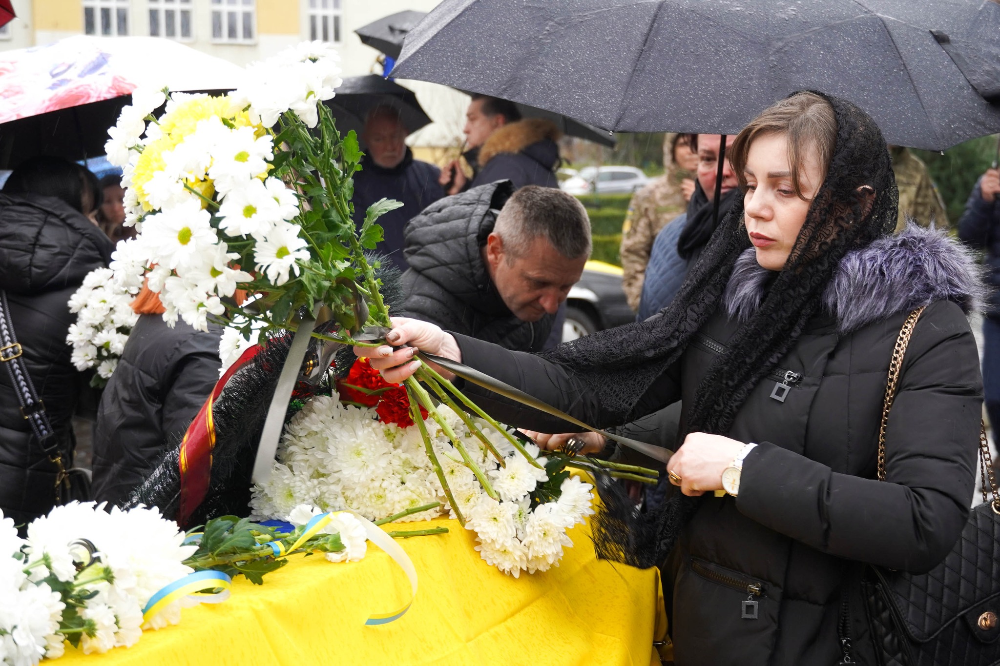 Прощання з полеглим воїном Михайлом Лупʼяком