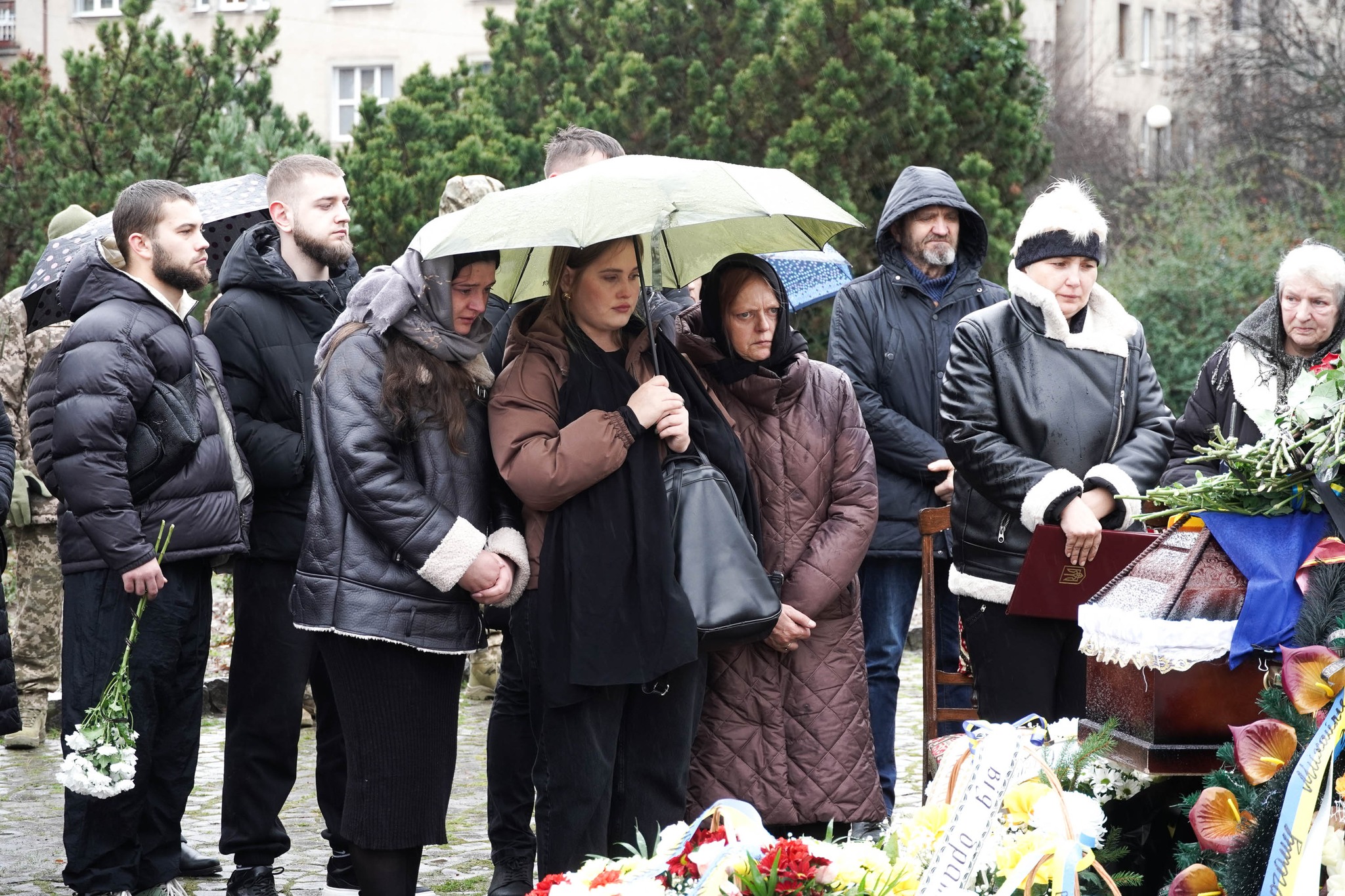 Прощання з полеглим воїном Михайлом Лупʼяком