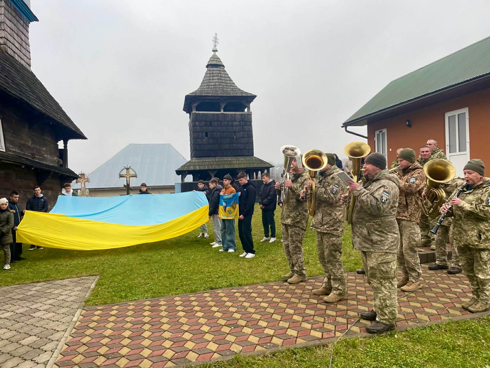 Прощання з Василем Мікешем