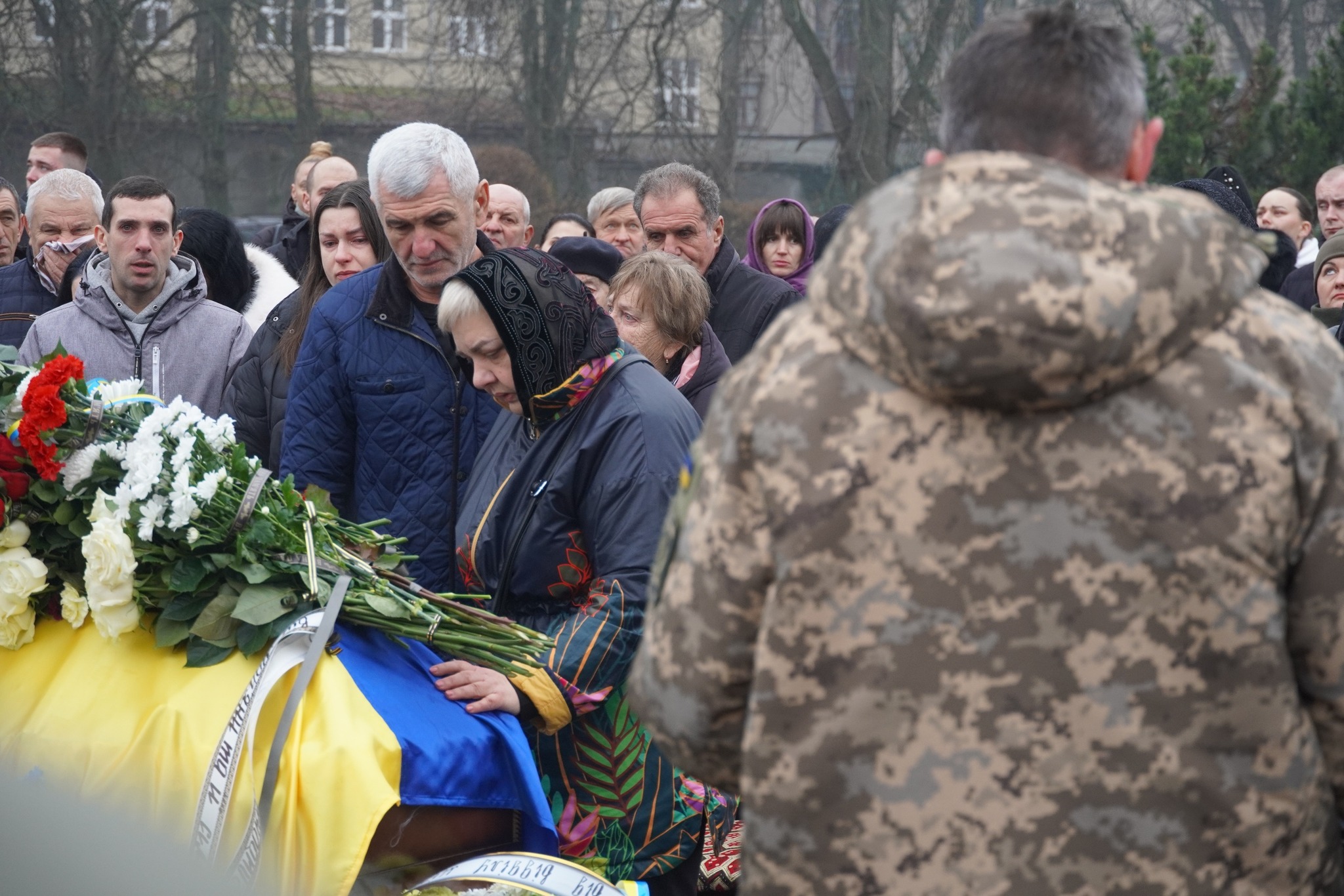 Прощання з полеглим 27-річним прикордонником Дмитром Павличем