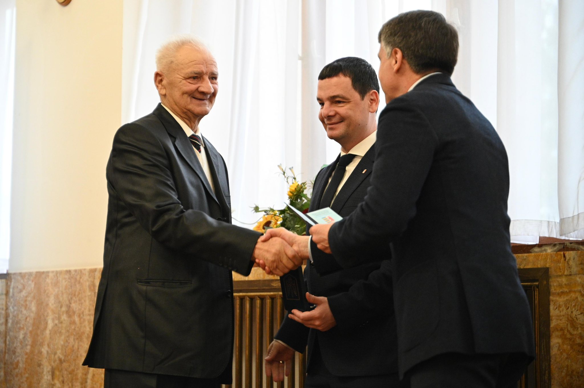 Вручення відзнаки "За розвиток Закарпаття"