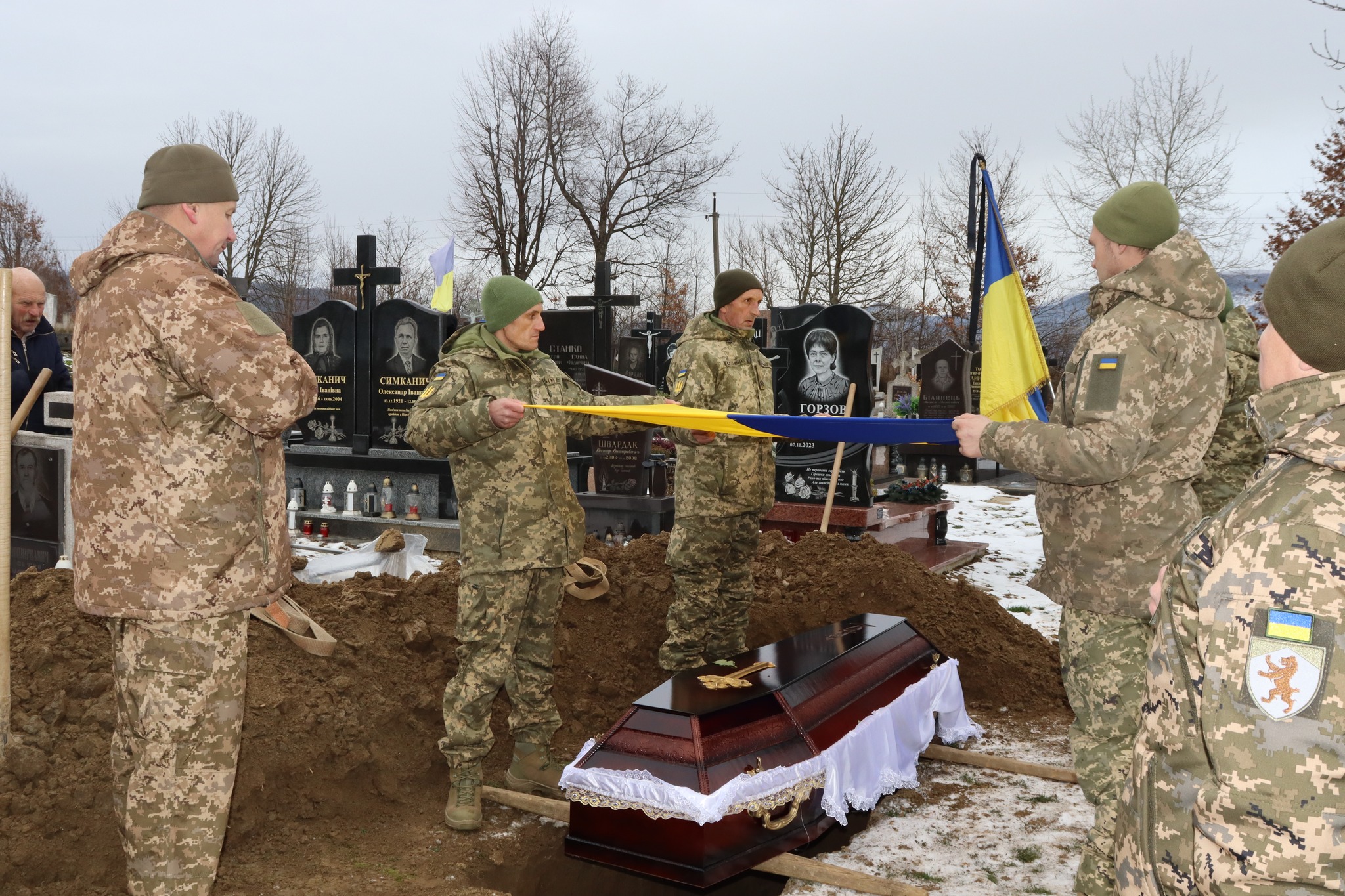 Прощання із воїном Іваном Попрюканичем