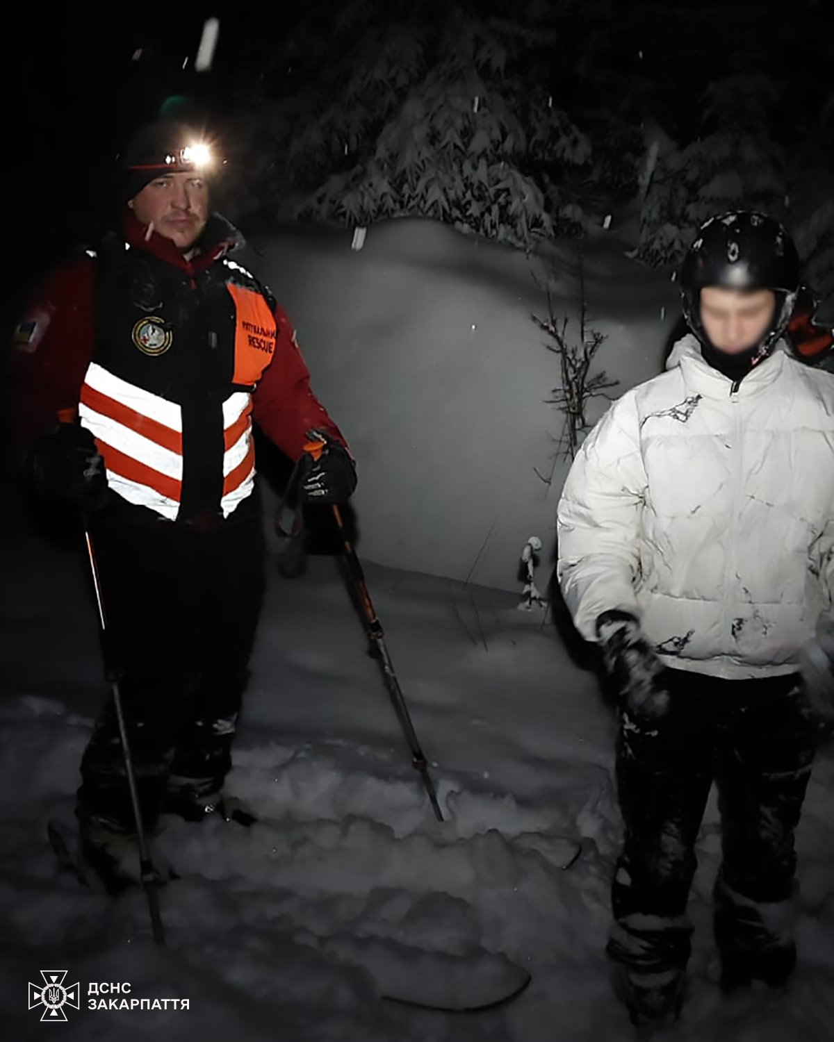 Пошуки заблукалих лижників