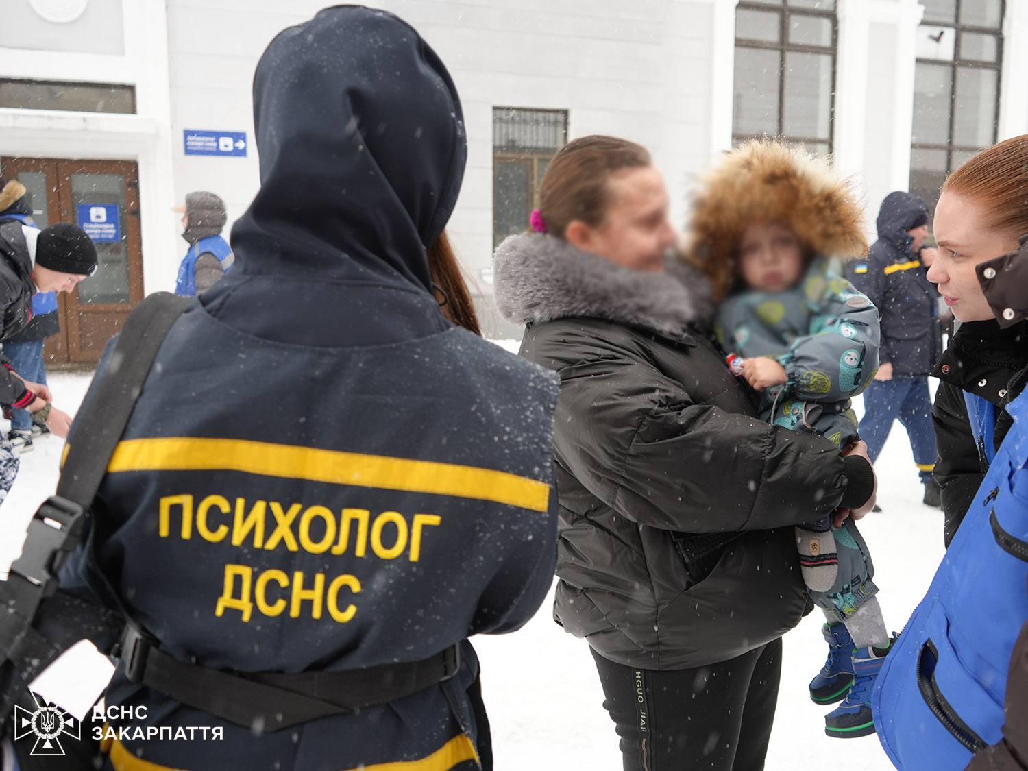 До Мукачева евакуаційним поїздом прибули 7 людей