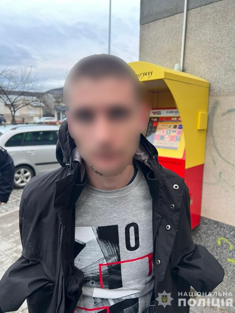 Один з іпідозрюваних, якого затримали поліцейські 