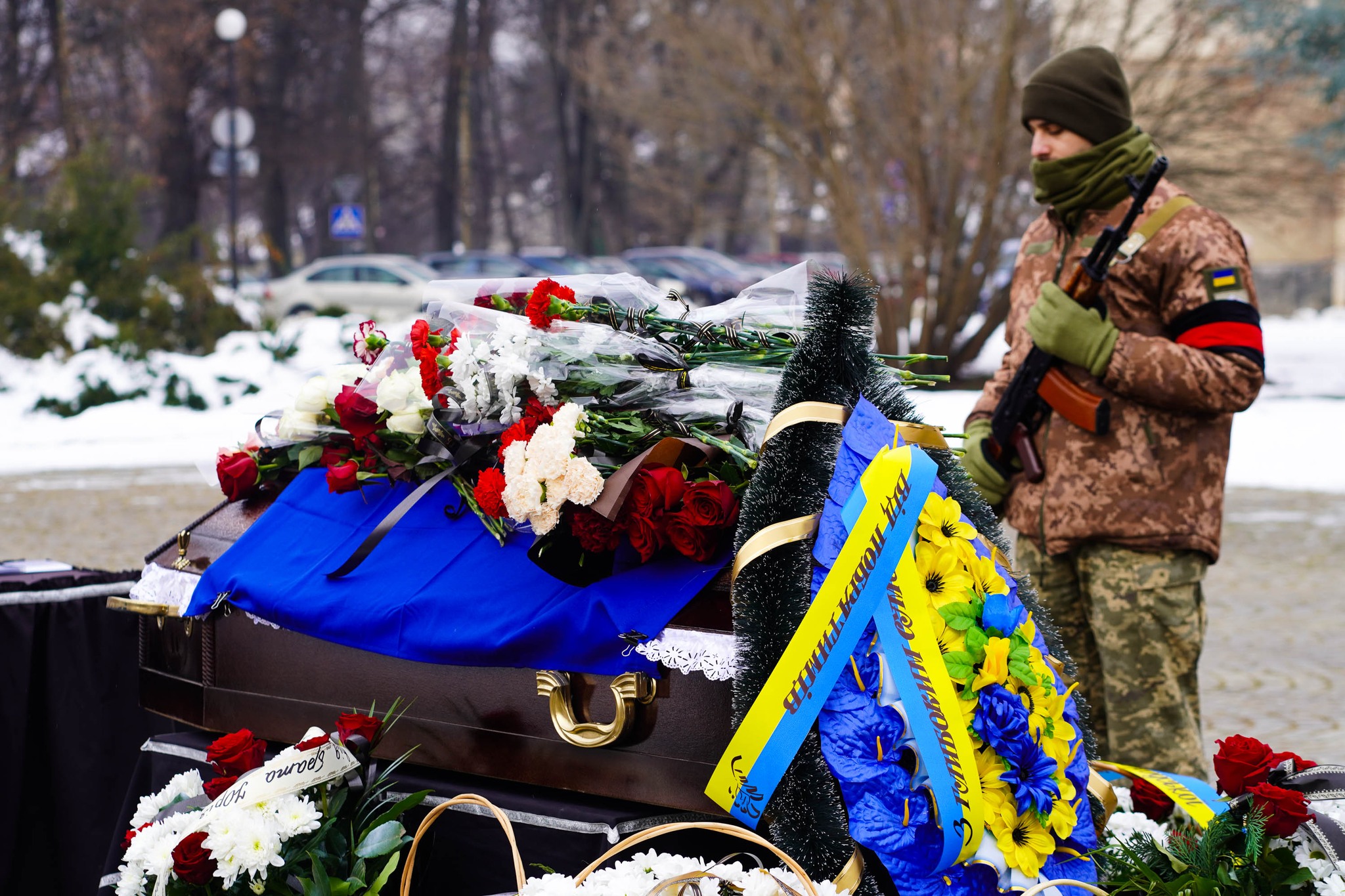 В Ужгороді попрощалися з полеглим воїном Михайлом Королем