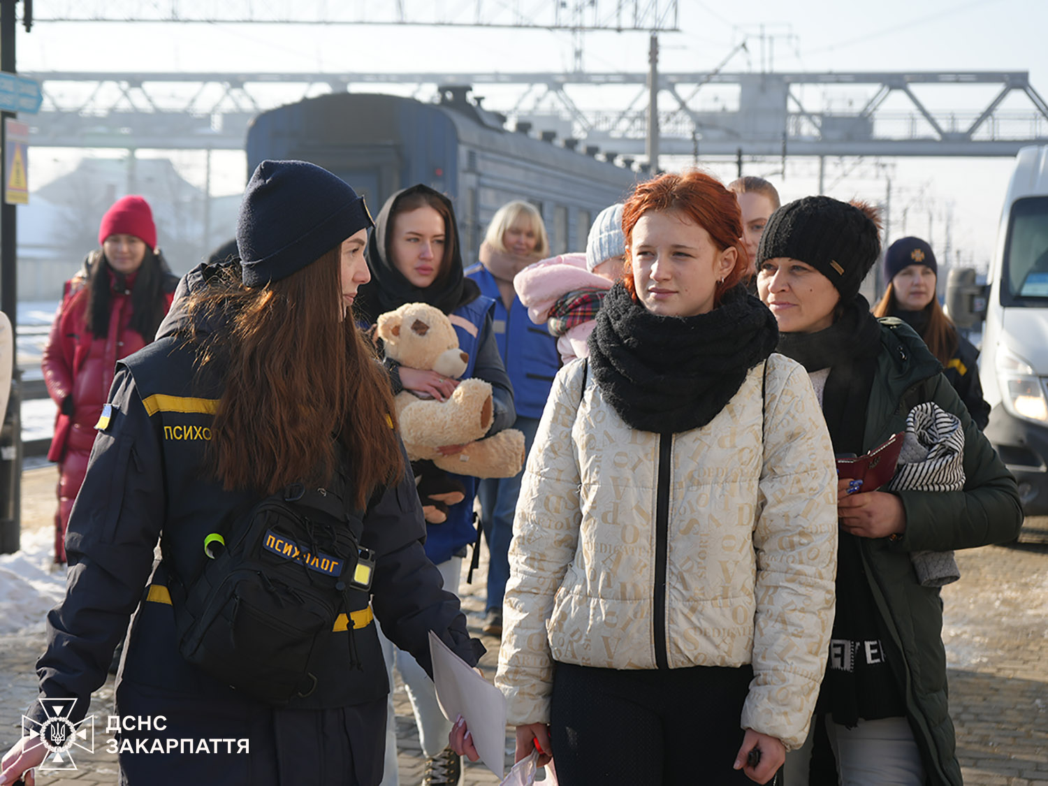 До Мукачева двома евакуаційними поїздами із Дніпропетровщини прибули 17 людей