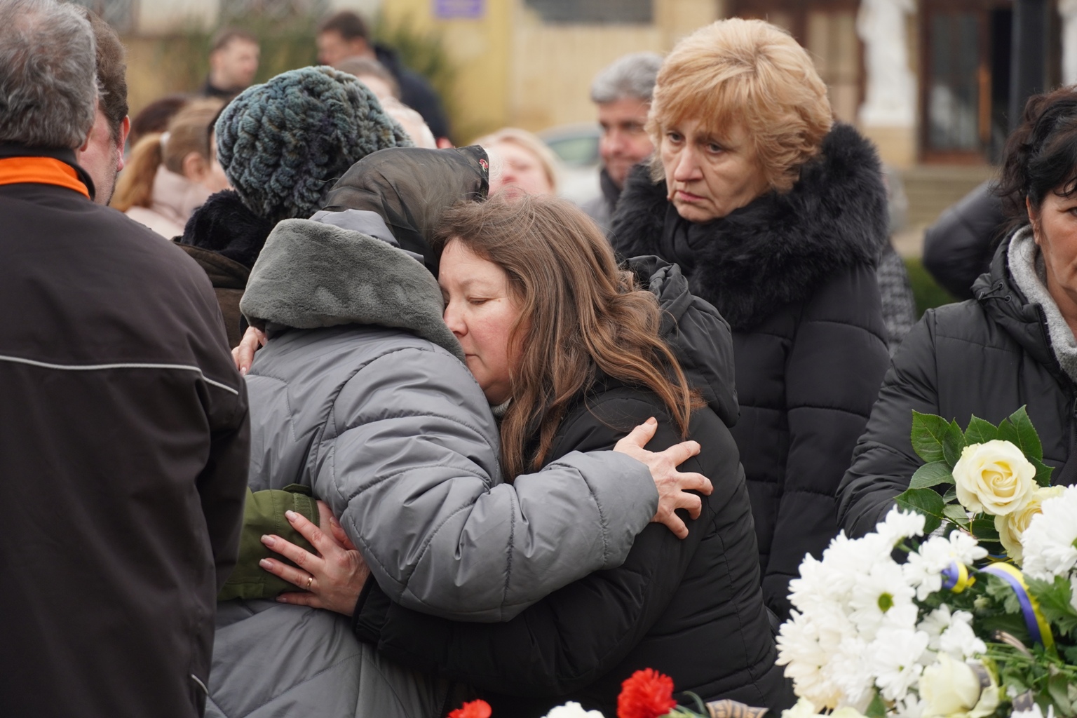 Прощання із полеглим воїном Олексієм Бриньком