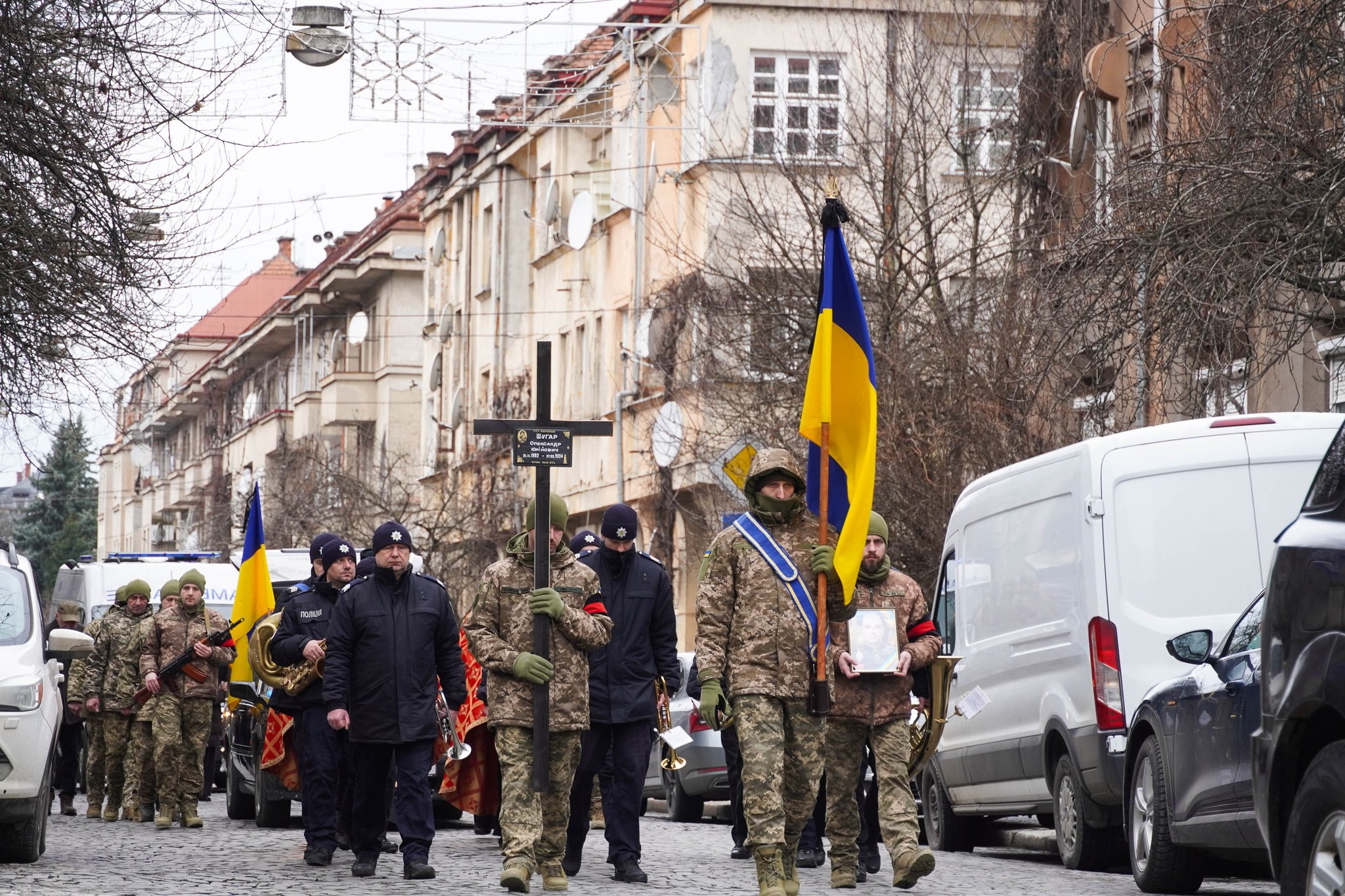 Прощання з воїном Олександром Шугаром в Ужгороді