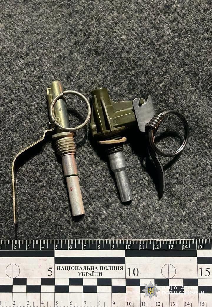 запали до гранат