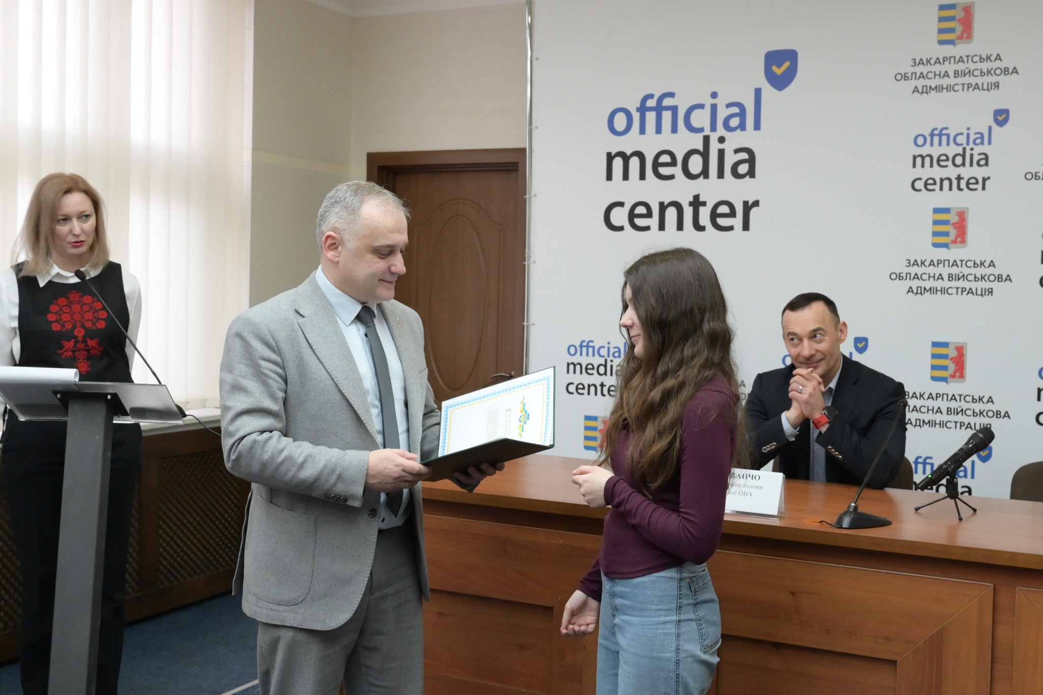 Вручення подяк екскурсоводам на Закарпатті