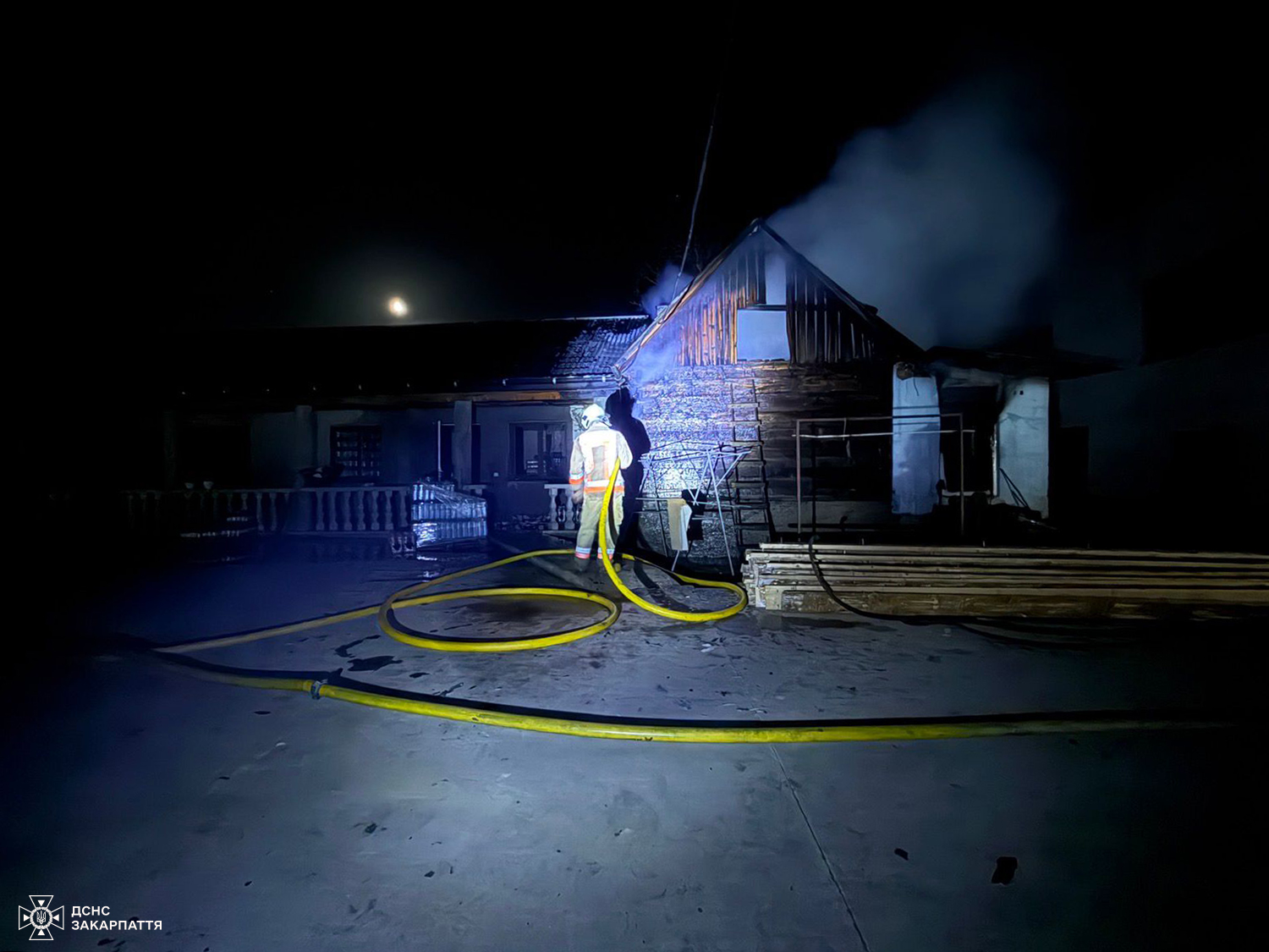 Загоряння у літній кухні в селі Нижня Апша